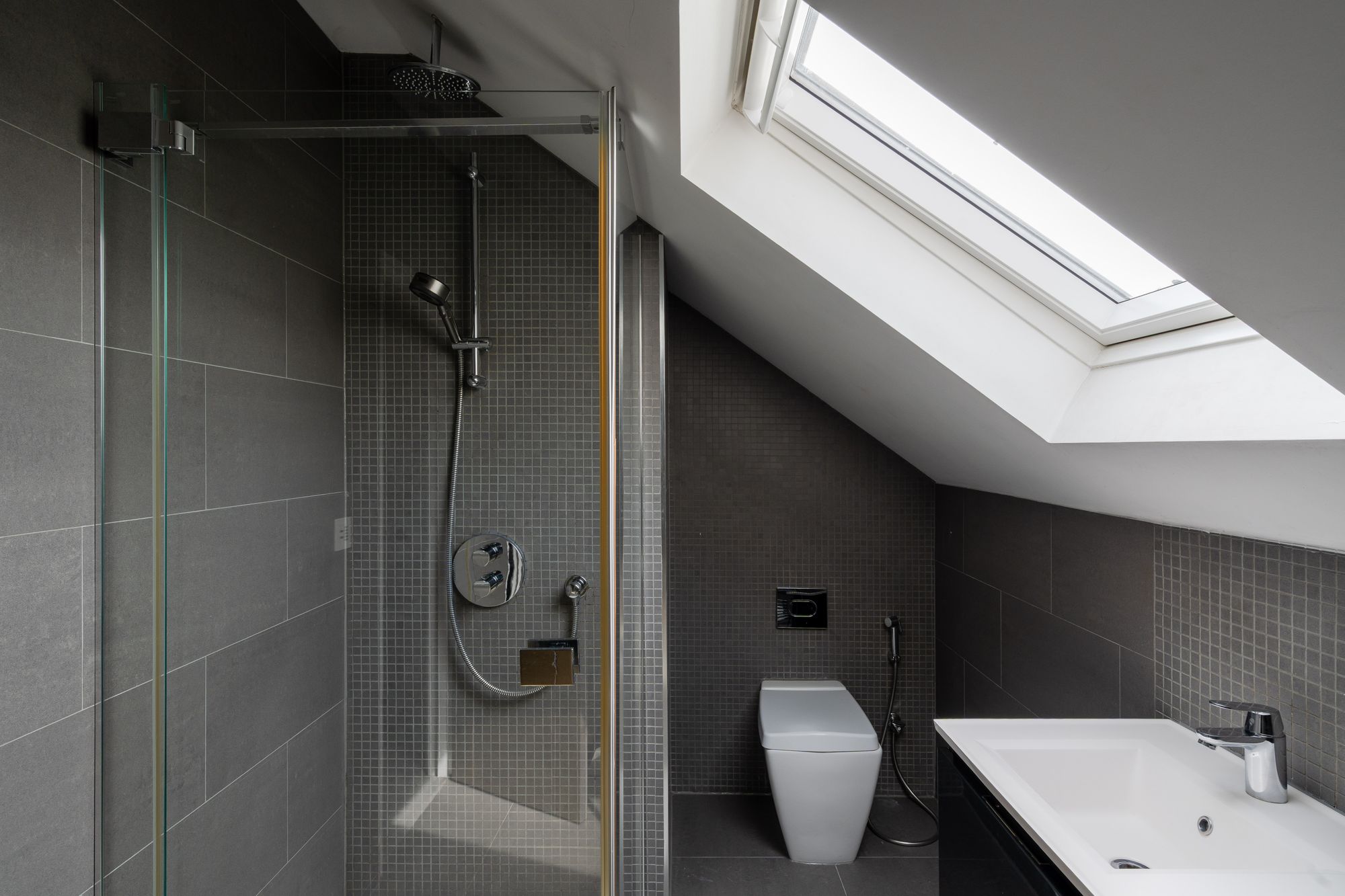 5 bed semi-detached house for sale in Aldersbrook Road, Aldersbrook, London, E12  - Property Image 39