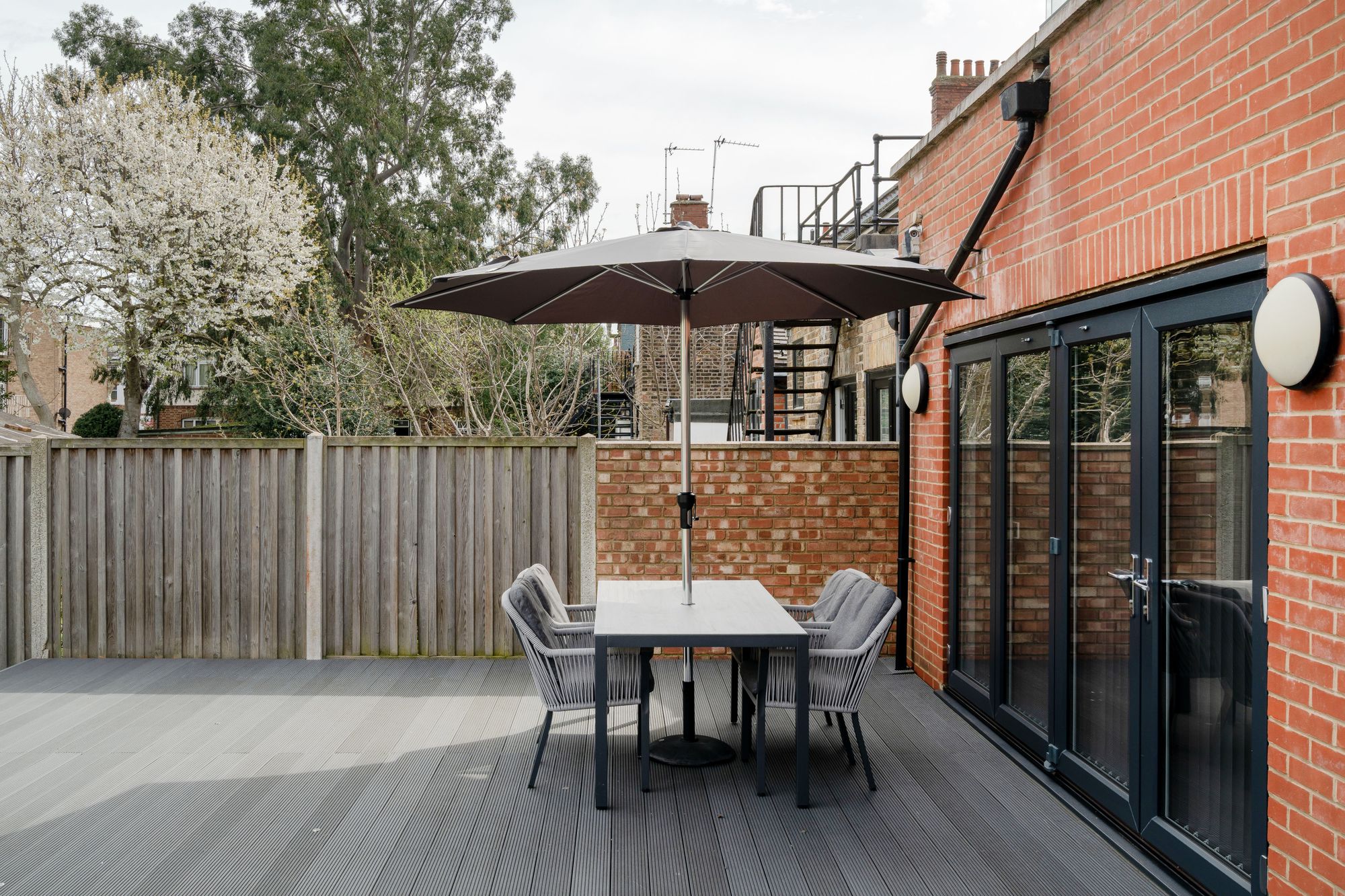5 bed semi-detached house for sale in Aldersbrook Road, Aldersbrook, London, E12  - Property Image 45