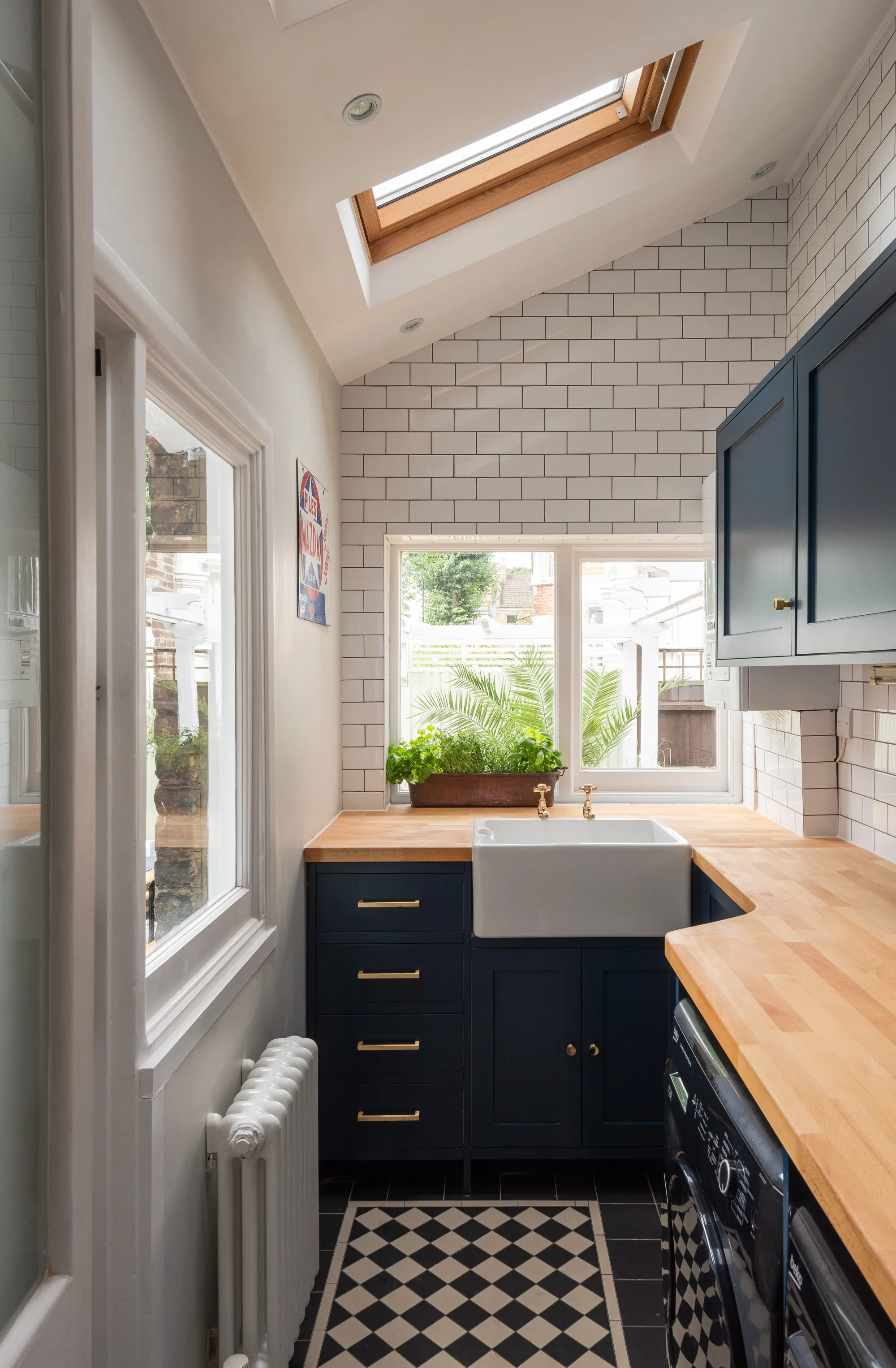 3 bed end of terrace house for sale in Stanmore Road, Bushwood, London, E11  - Property Image 18