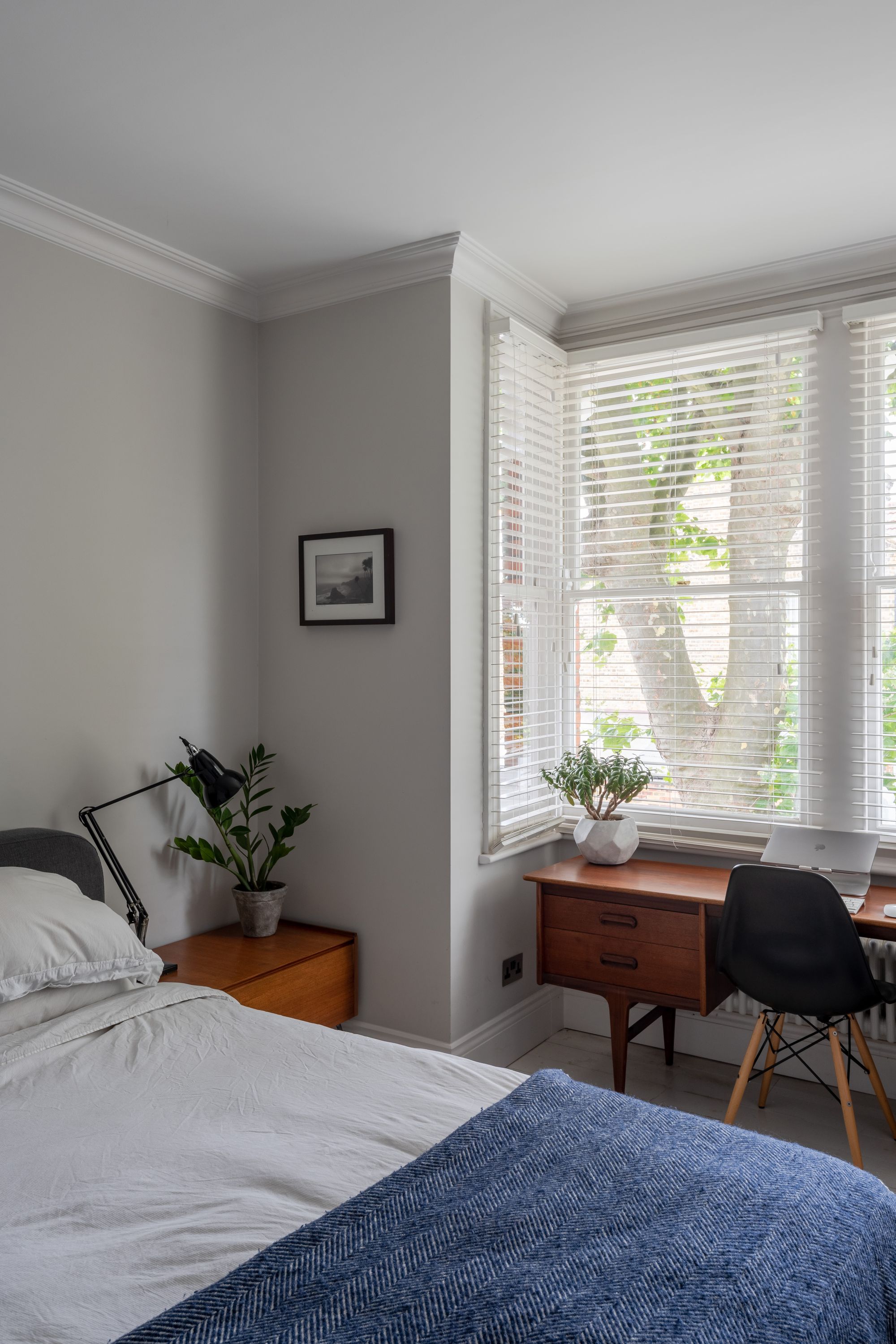 3 bed end of terrace house for sale in Stanmore Road, Bushwood, London, E11  - Property Image 25