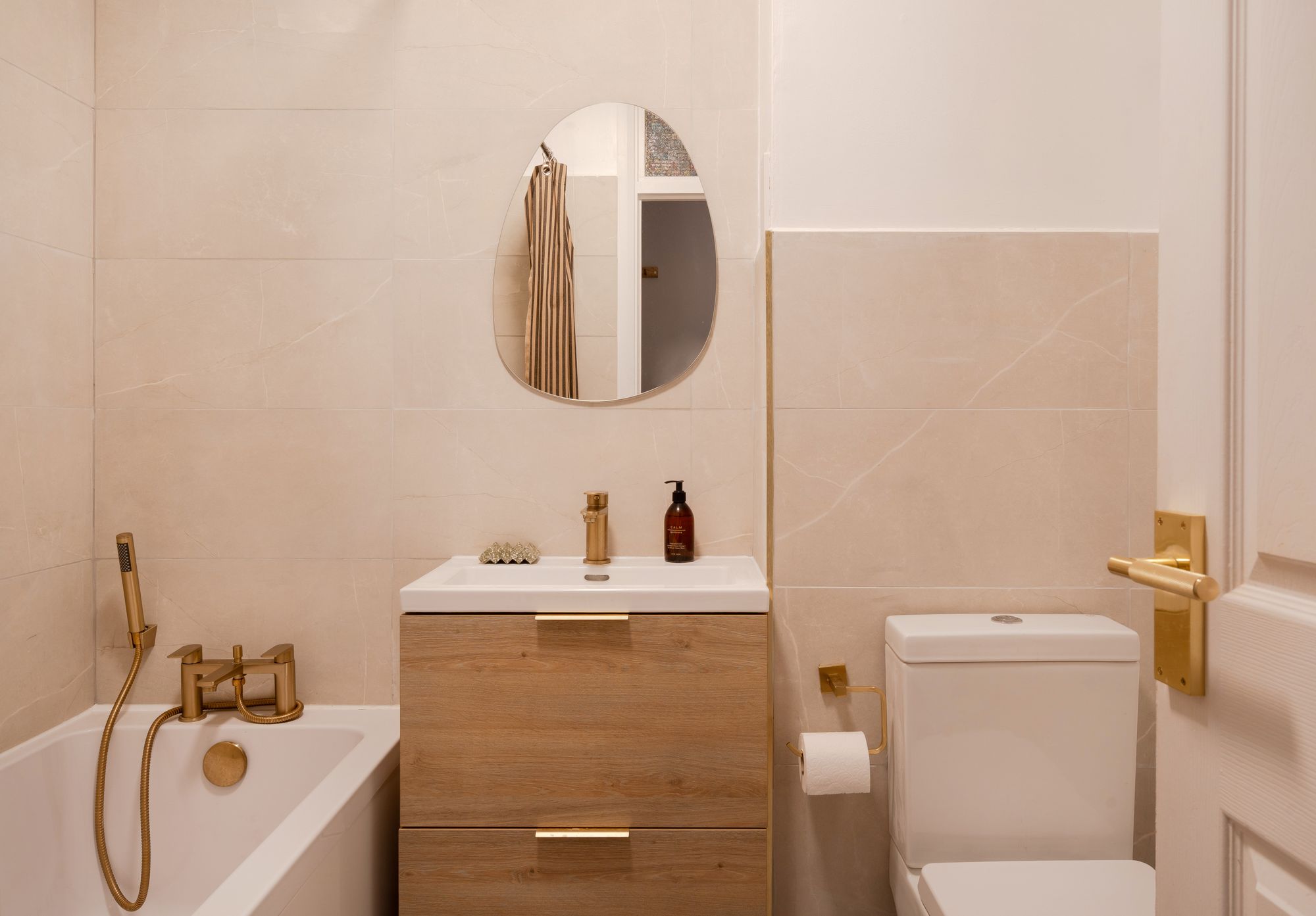 1 bed flat for sale in Willow Court, Trinity Close, Leytonstone, London, E11  - Property Image 16