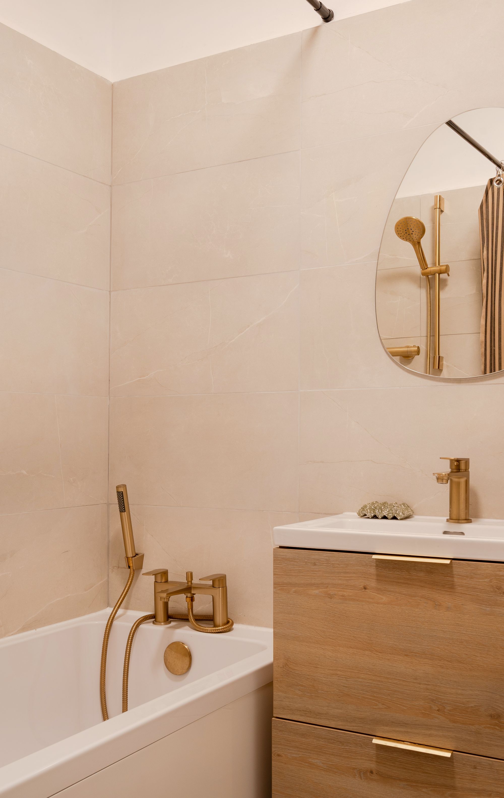 1 bed flat for sale in Willow Court, Trinity Close, Leytonstone, London, E11  - Property Image 18