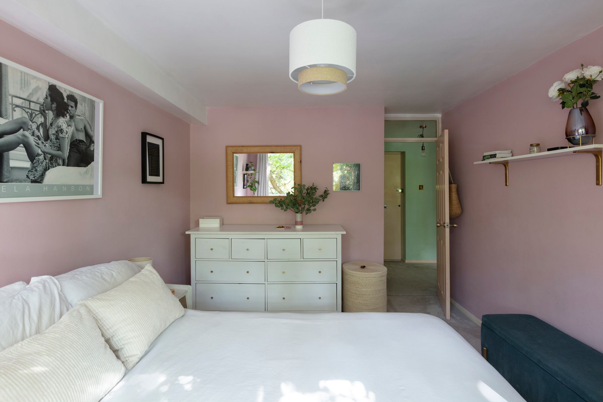 2 bed flat for sale in Queenswood Gardens, Aldersbrook, London, E11  - Property Image 27