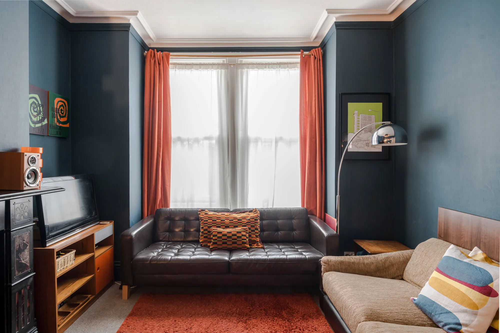 4 bed mid-terraced house for sale in Melford Road, Leytonstone, London, E11  - Property Image 2