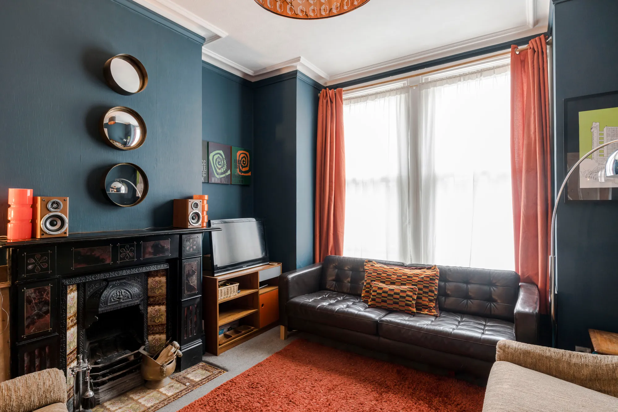 4 bed mid-terraced house for sale in Melford Road, Leytonstone, London, E11  - Property Image 3