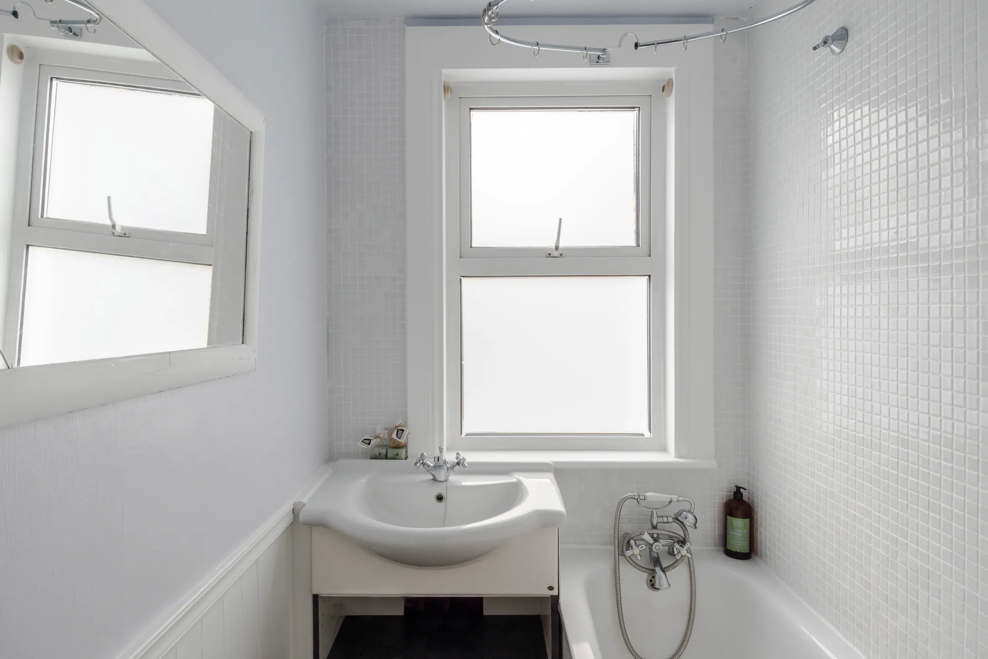 4 bed mid-terraced house for sale in Melford Road, Leytonstone, London, E11  - Property Image 20