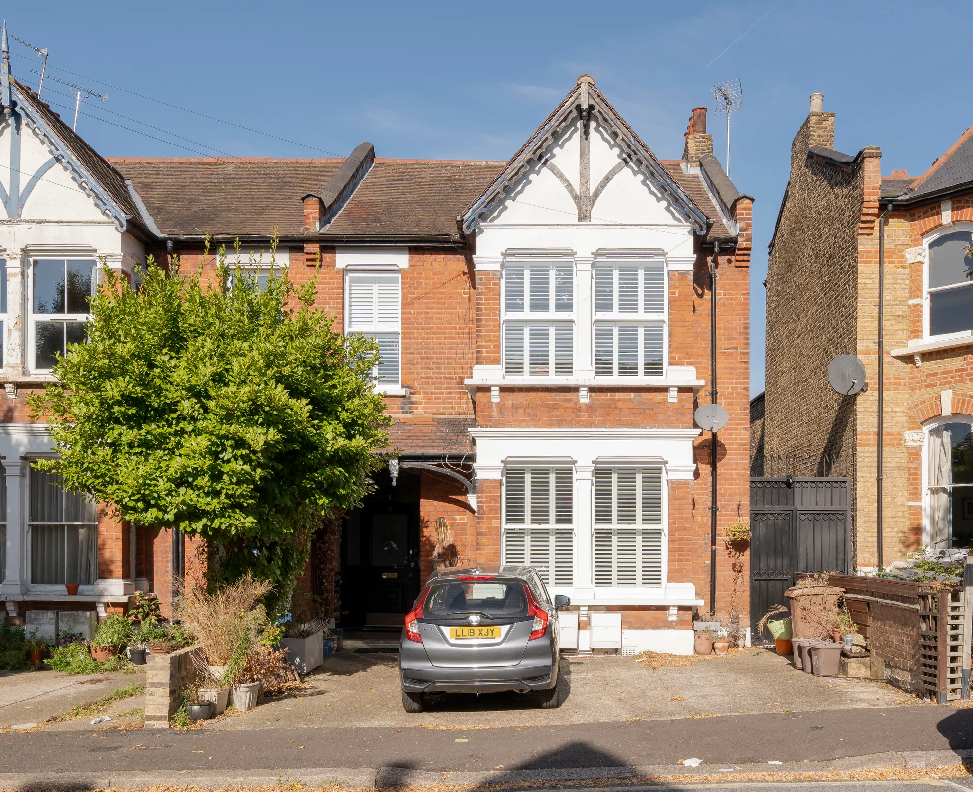 1 bed flat for sale in Chadwick Road, Upper Leytonstone, London, E11  - Property Image 2