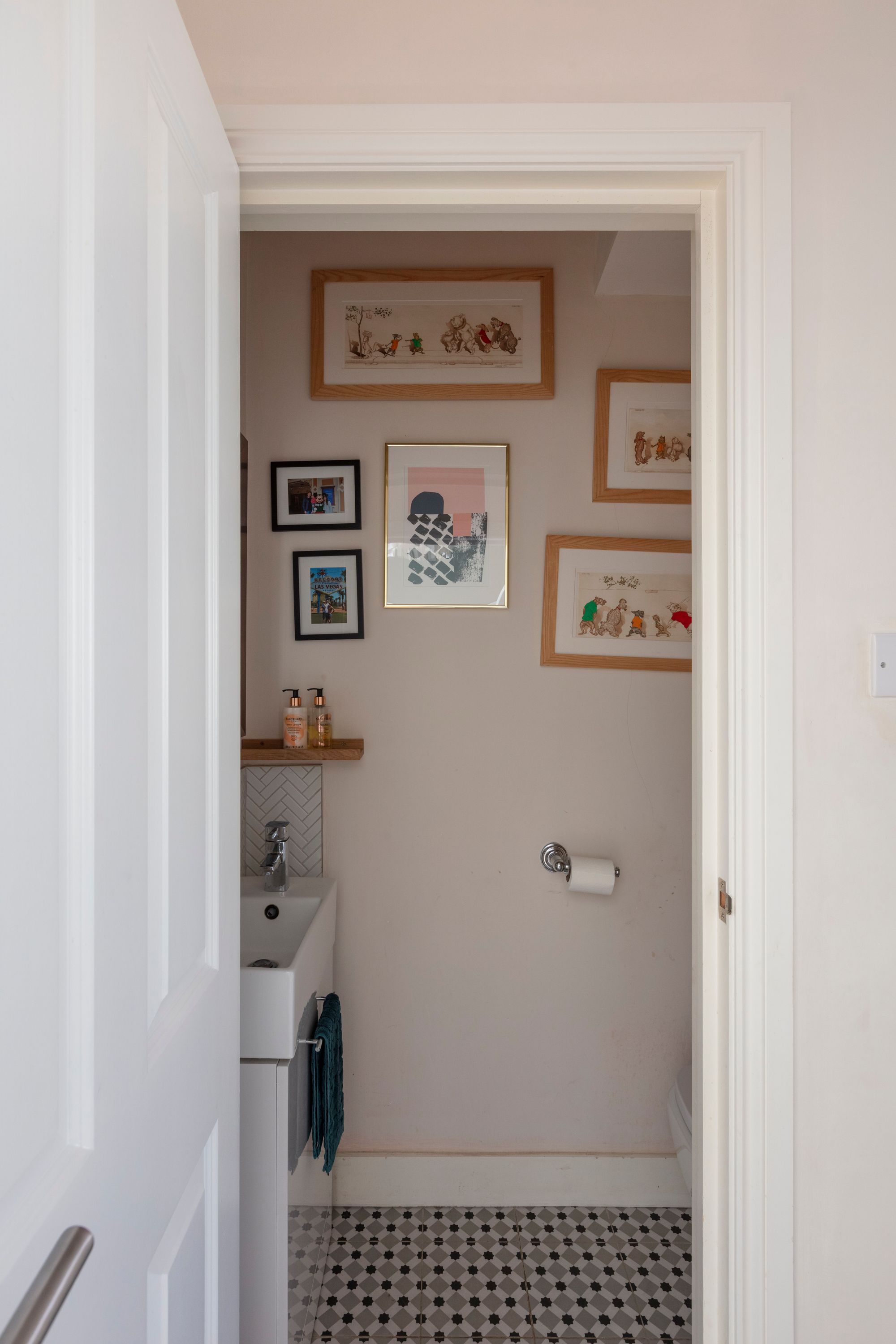 4 bed terraced house for sale in Rhodesia Road, Leytonstone, London, E11  - Property Image 6