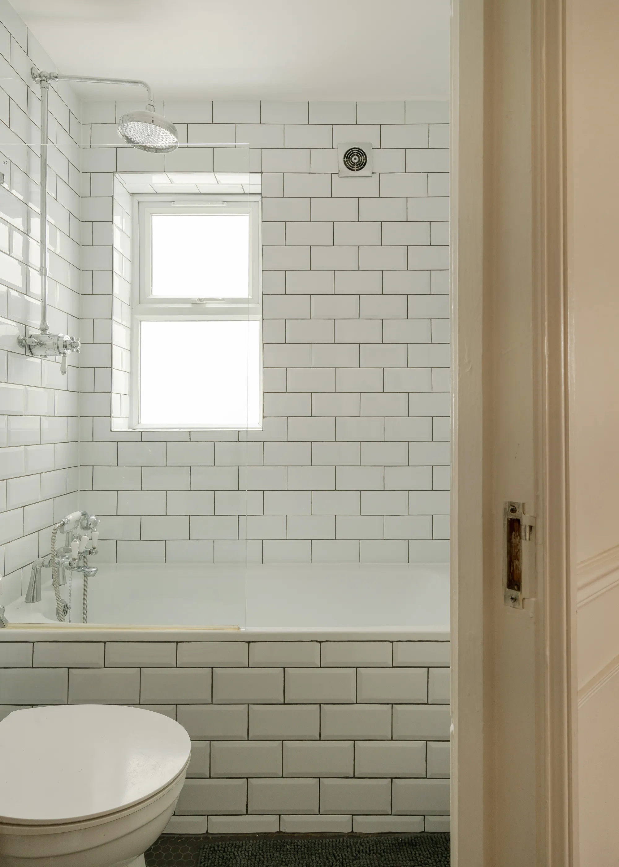 2 bed flat for sale in Fairlop Road, Upper Leytonstone, London, E11  - Property Image 16