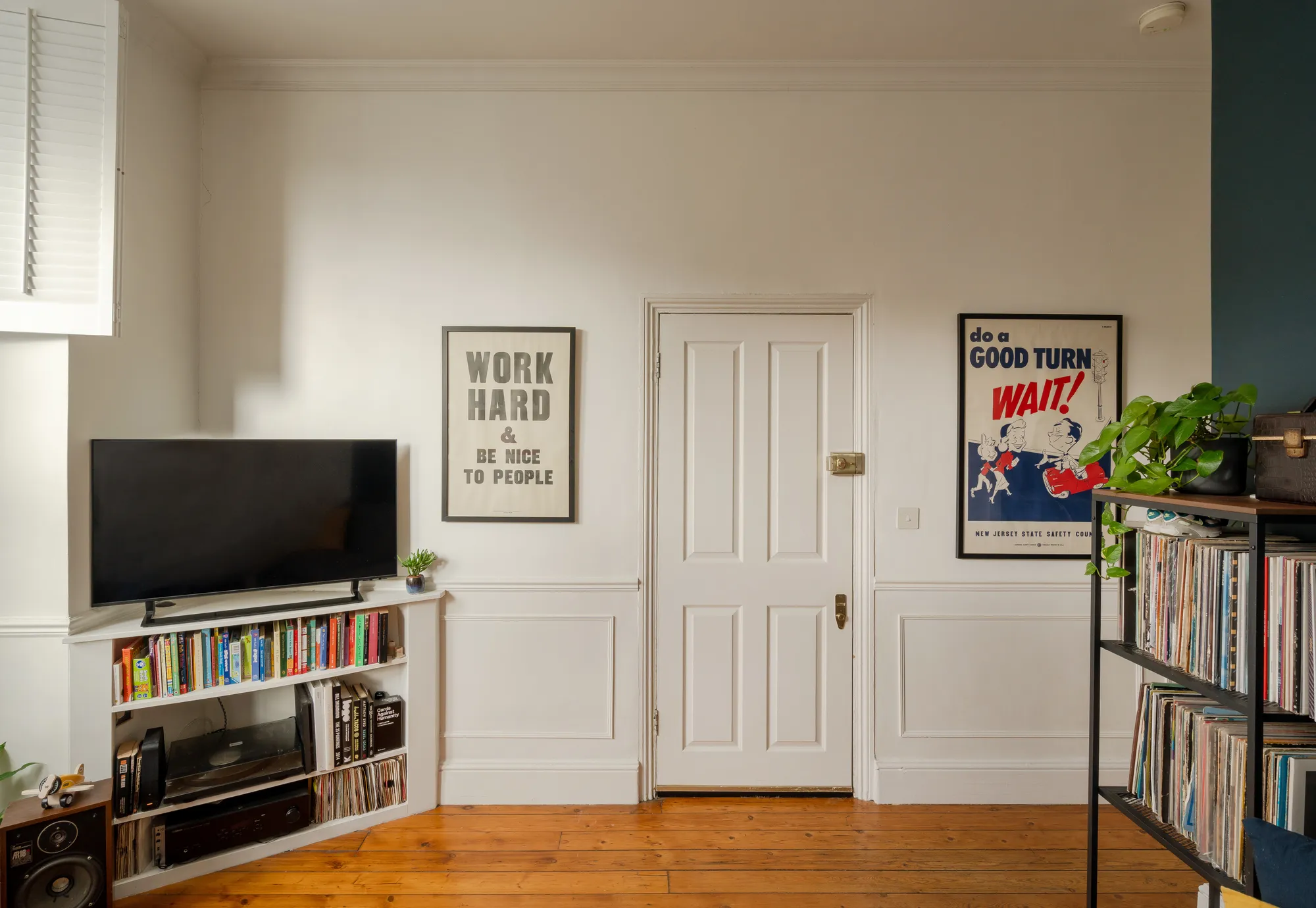 2 bed flat for sale in Fairlop Road, Upper Leytonstone, London, E11  - Property Image 4