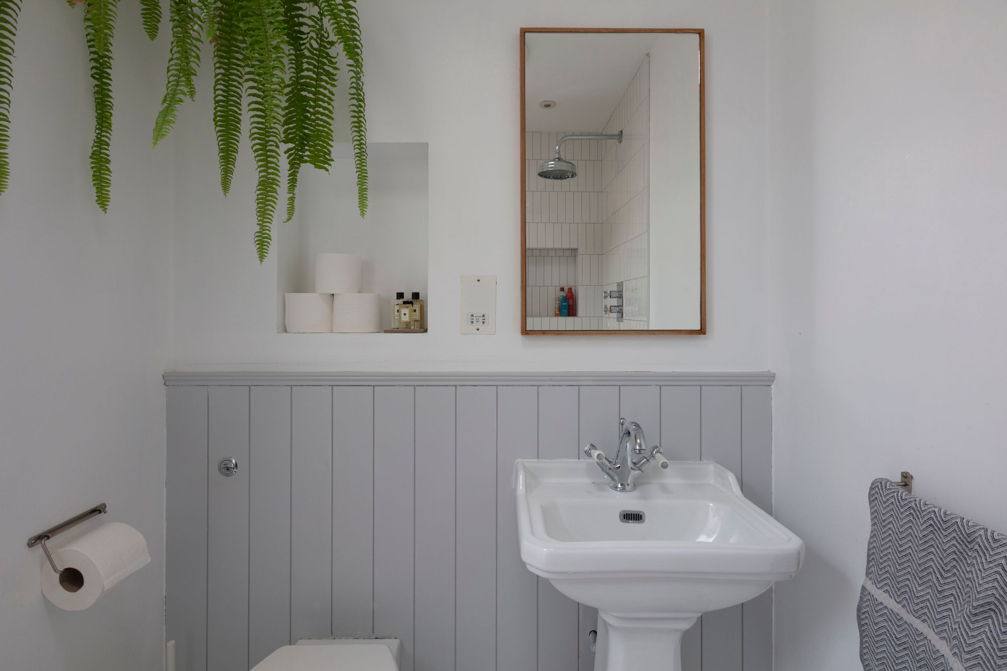 4 bed terraced house for sale in St. Mary's Road, Leyton, London, E10  - Property Image 50
