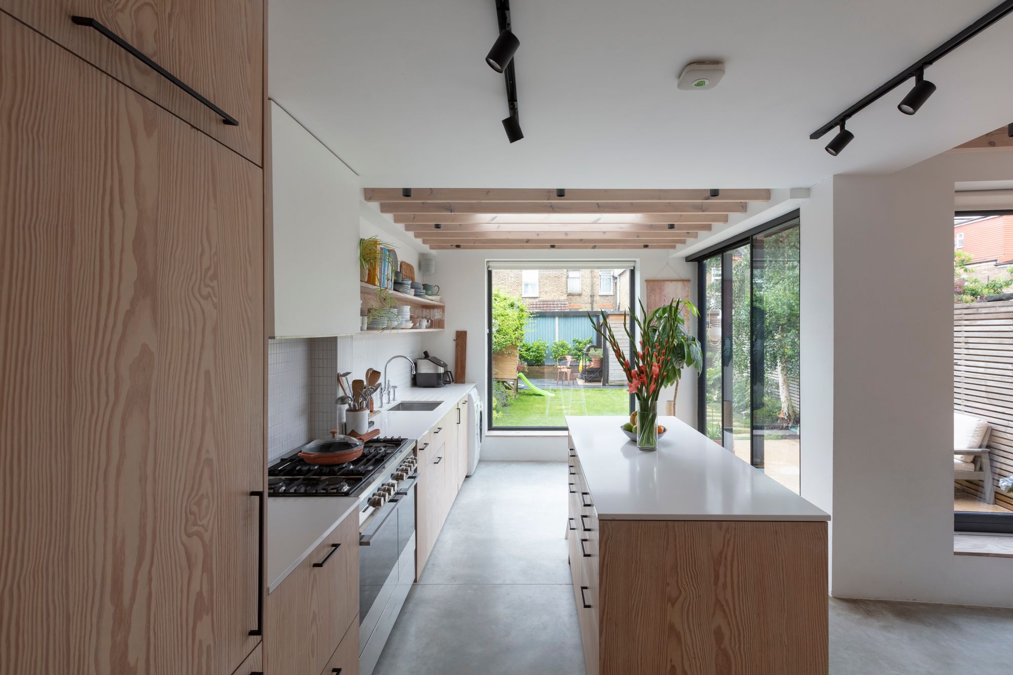 4 bed terraced house for sale in St. Mary's Road, Leyton, London, E10  - Property Image 16