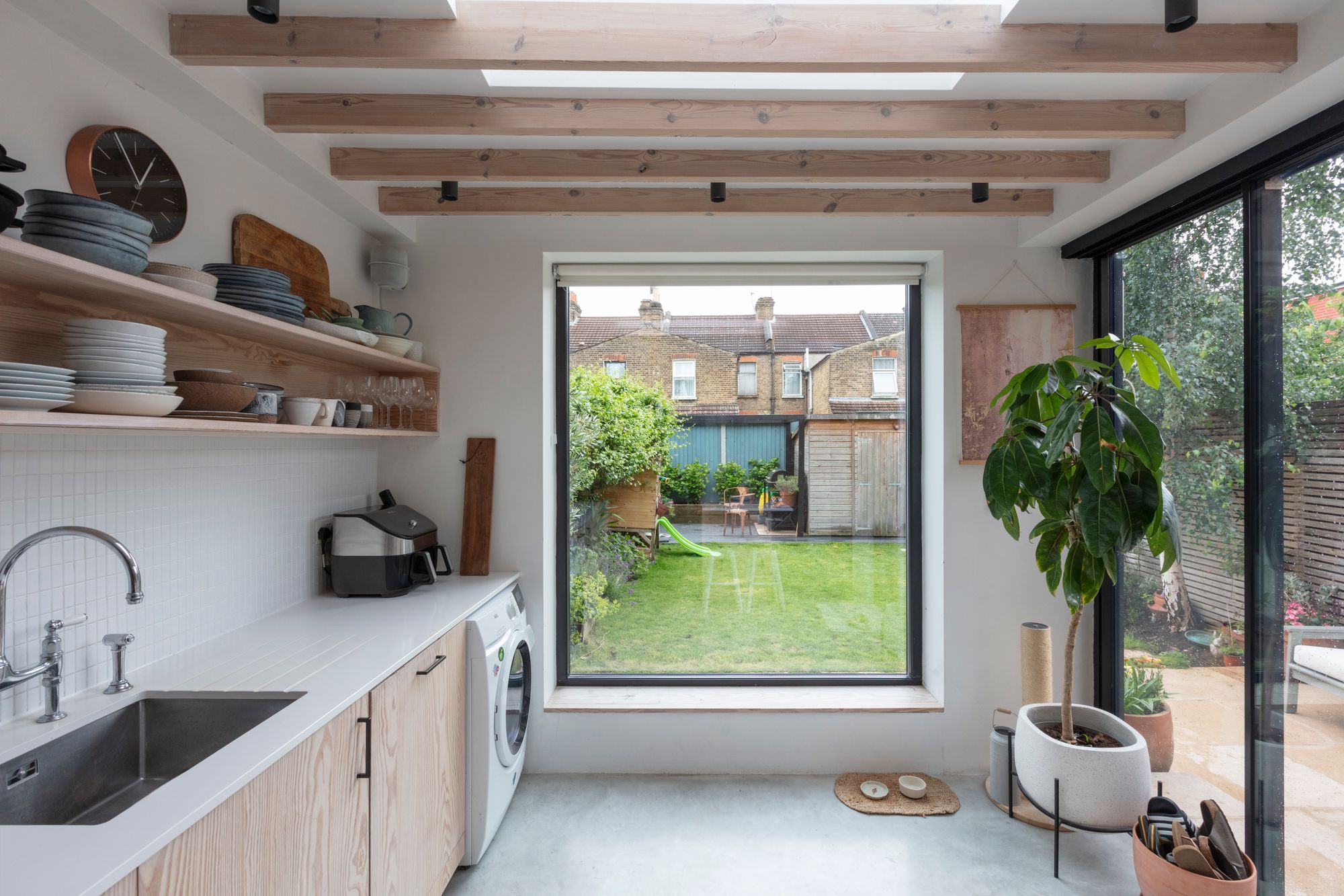 4 bed terraced house for sale in St. Mary's Road, Leyton, London, E10  - Property Image 24