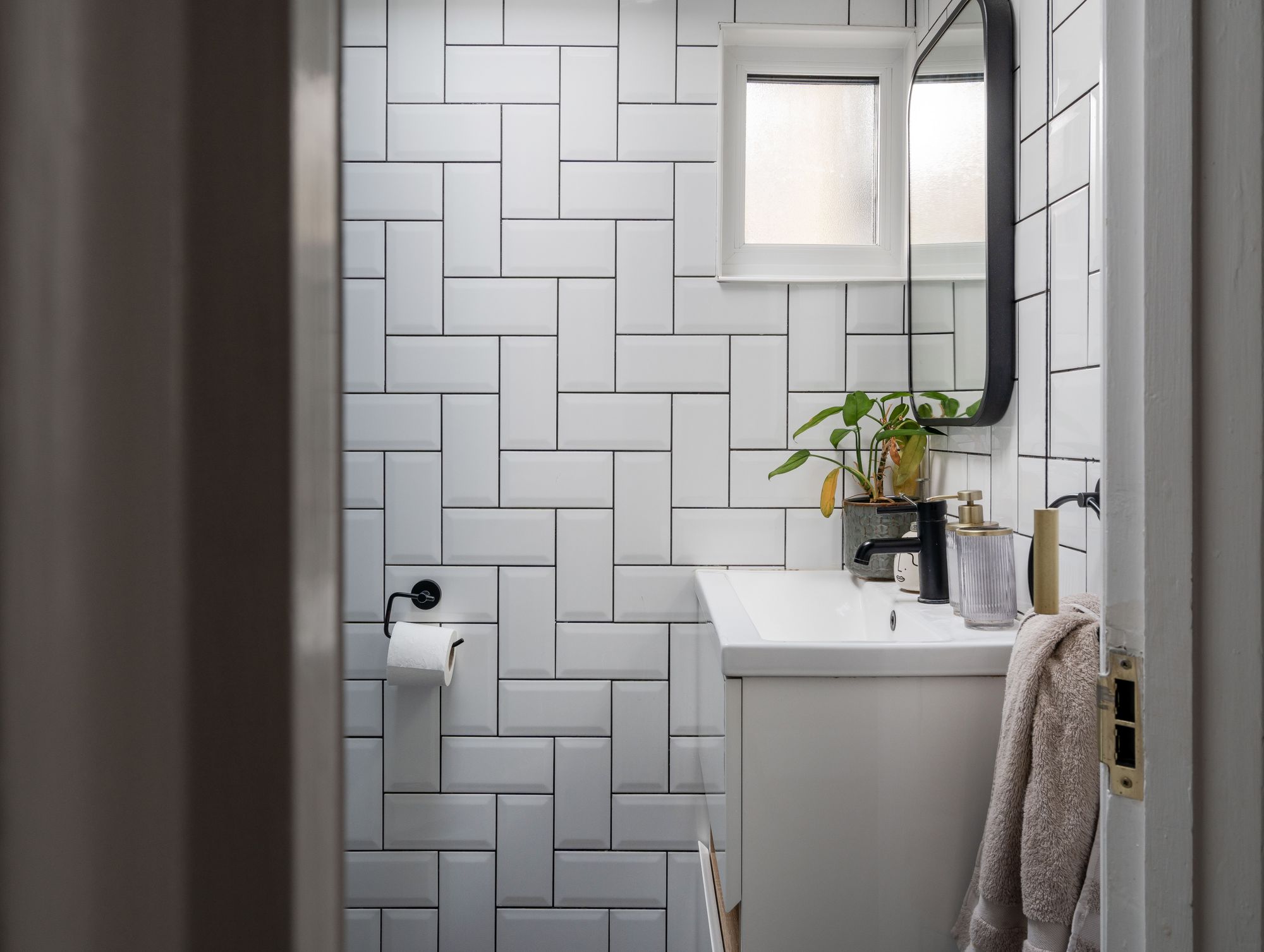 3 bed terraced house for sale in Kingsdown Road, Leytonstone, London, E11  - Property Image 29