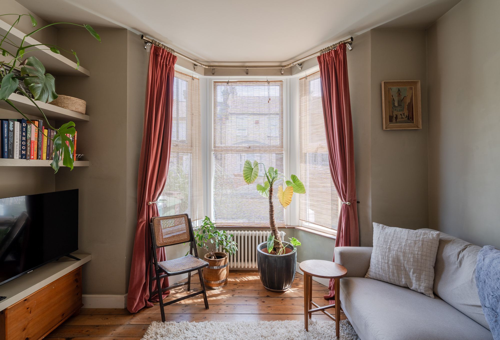 2 bed flat for sale in Hesketh Road, Forest Gate, London, E7 - Property Image 2