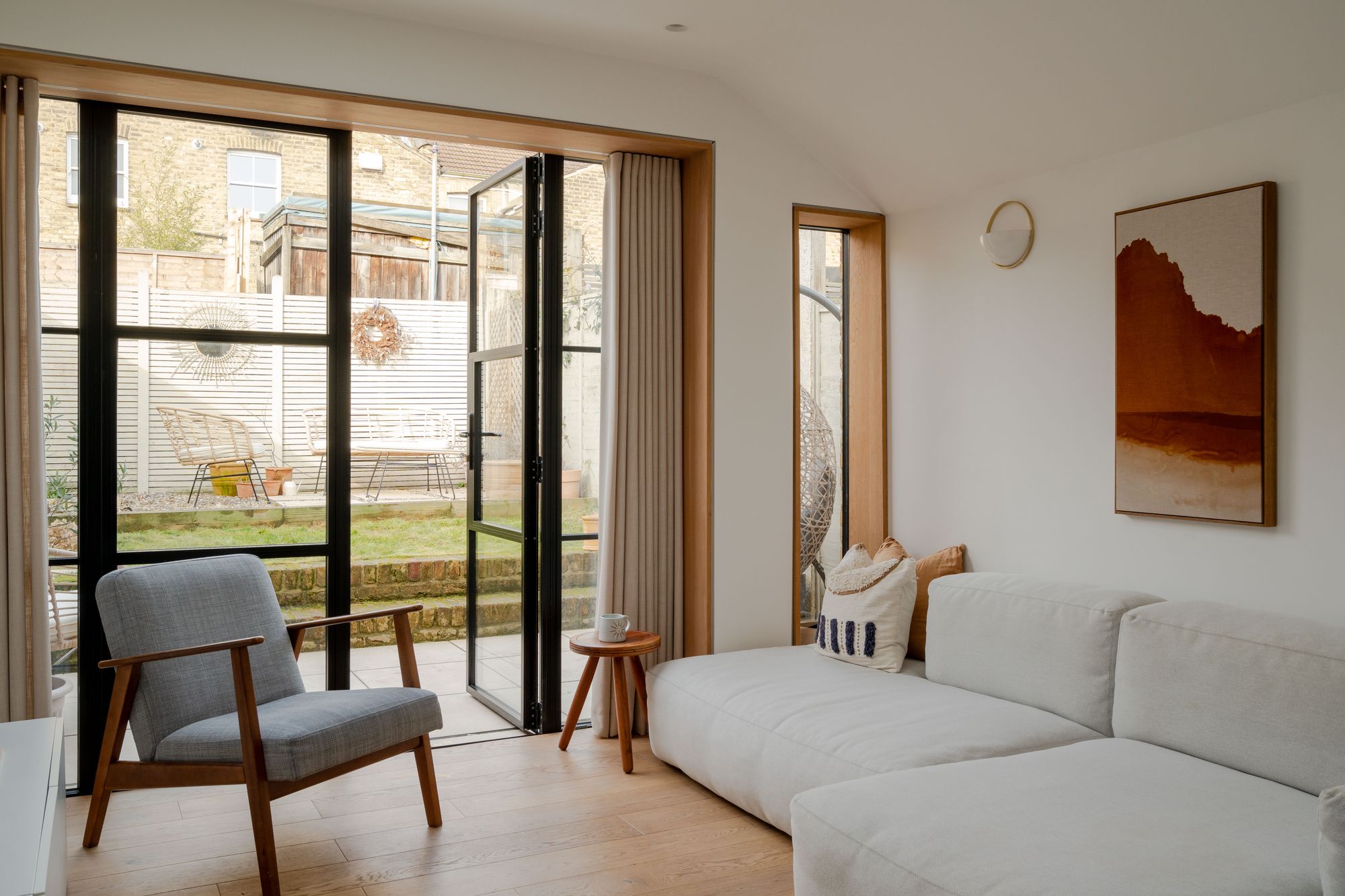 2 bed flat for sale in Albert Road, Leyton, London, E10  - Property Image 3