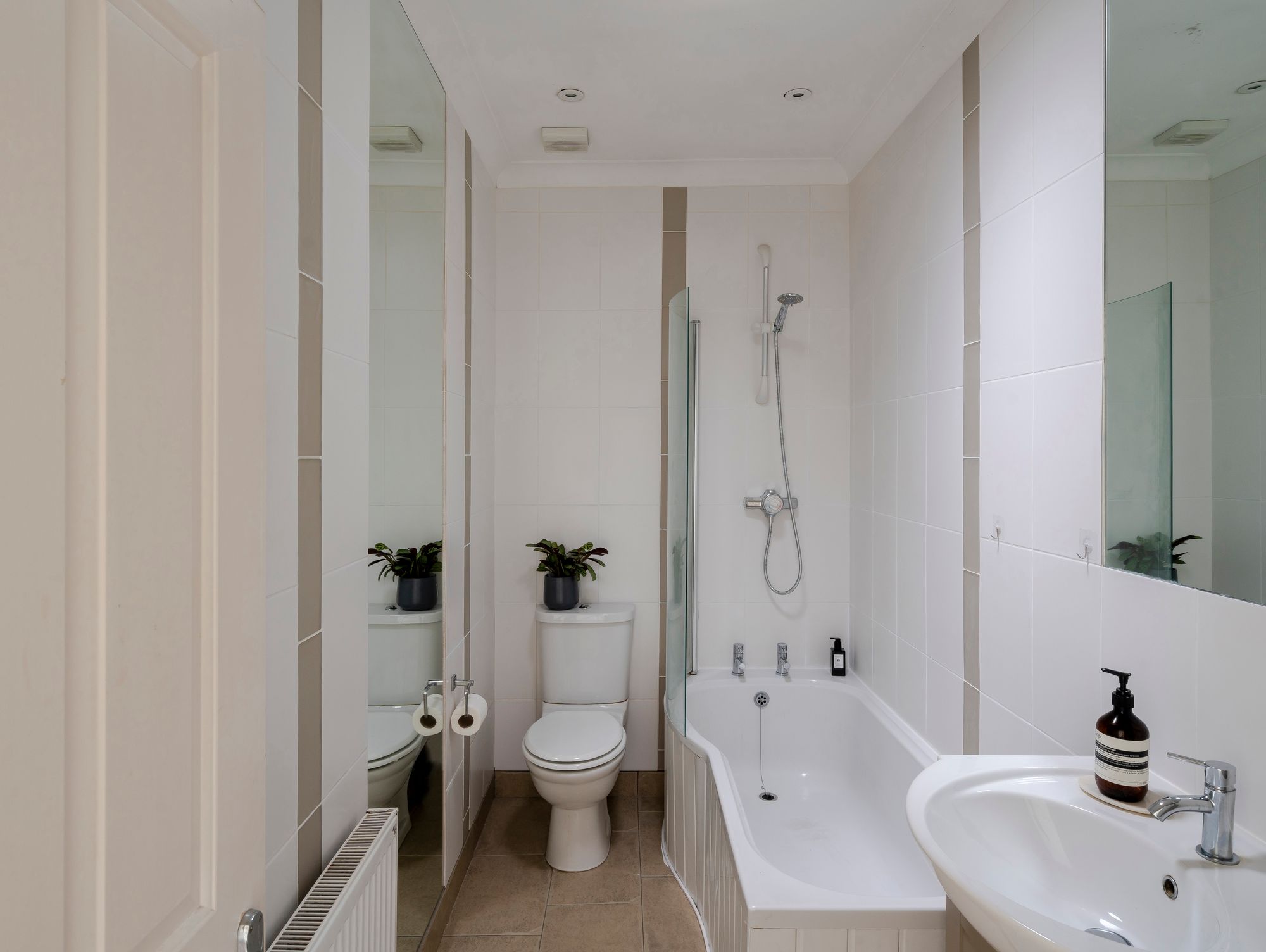 3 bed mid-terraced house for sale in Elm Road, Leytonstone, London, E11 - Property Image 31