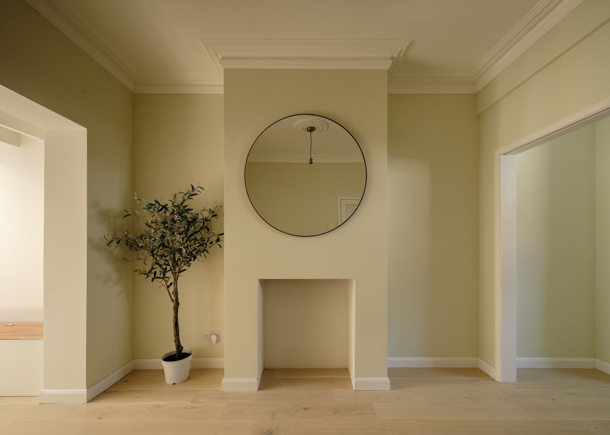 3 bed terraced house for sale in Pearcroft Road, Leytonstone, London, E11  - Property Image 2