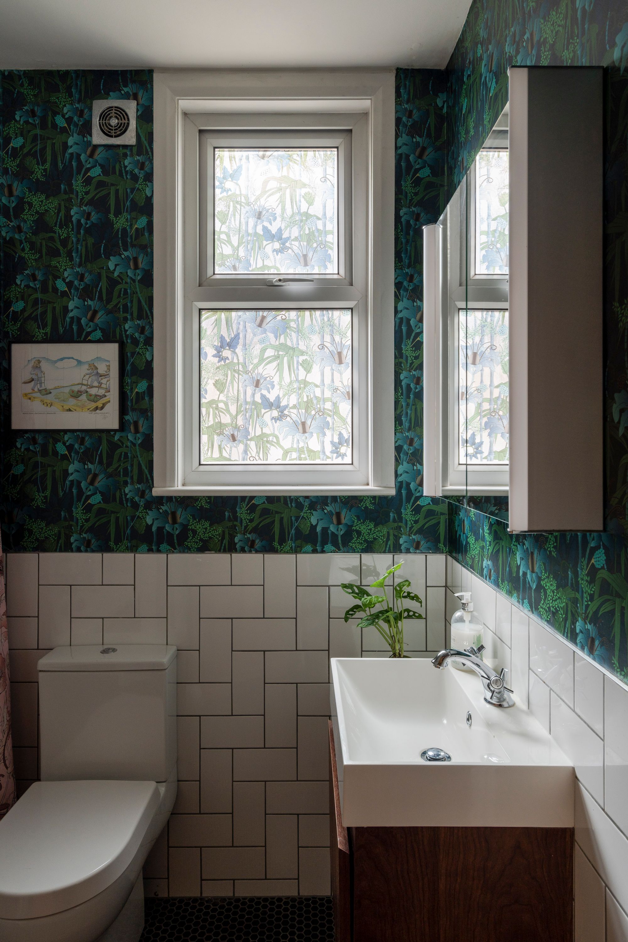 5 bed mid-terraced house for sale in Ruckholt Road, Leyton, London, E10  - Property Image 28