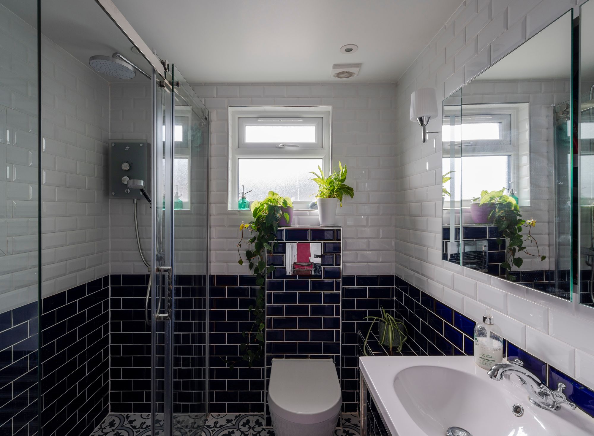 5 bed mid-terraced house for sale in Ruckholt Road, Leyton, London, E10  - Property Image 37