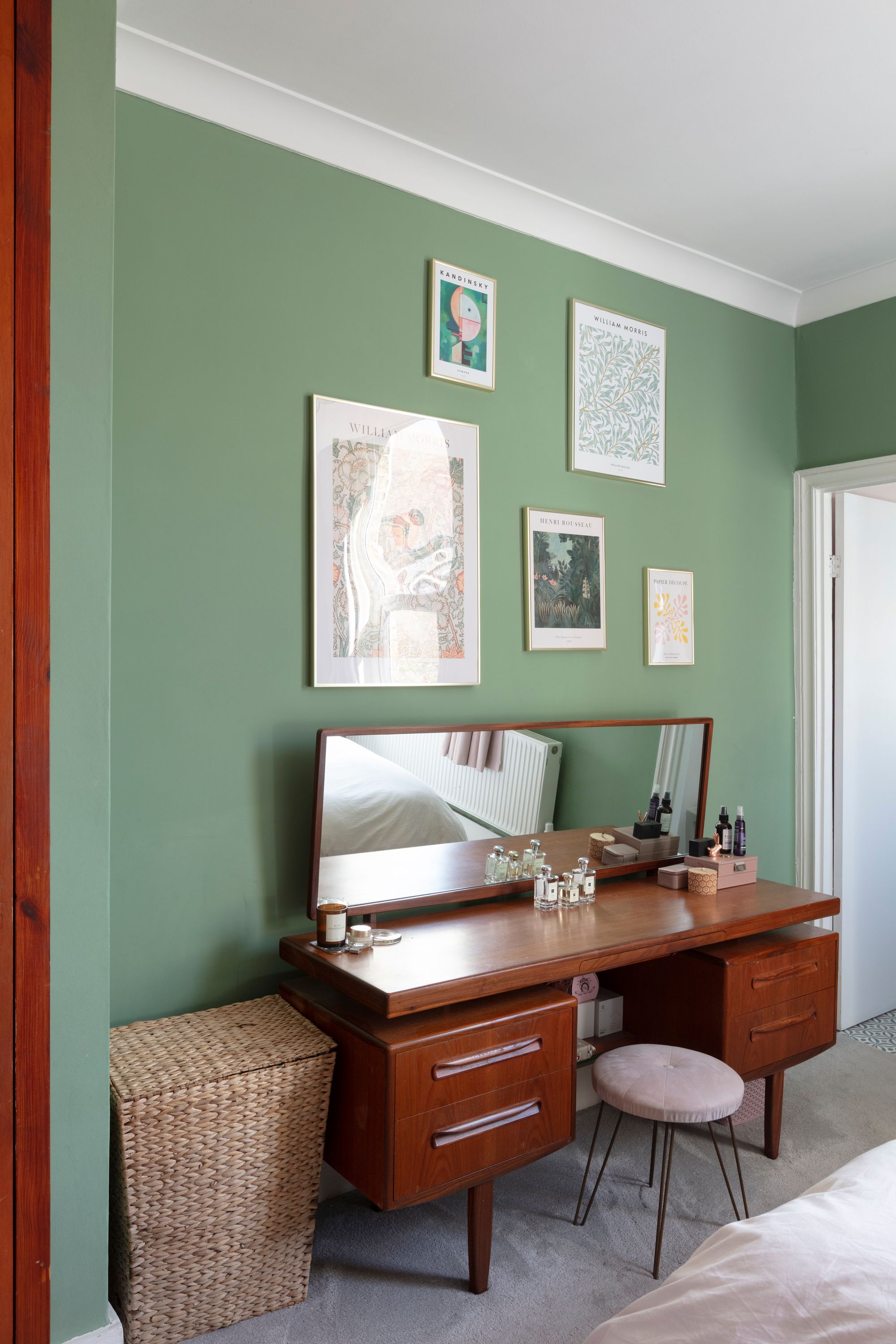 2 bed flat for sale in Poppleton Road, Upper Leytonstone, London, E11  - Property Image 32