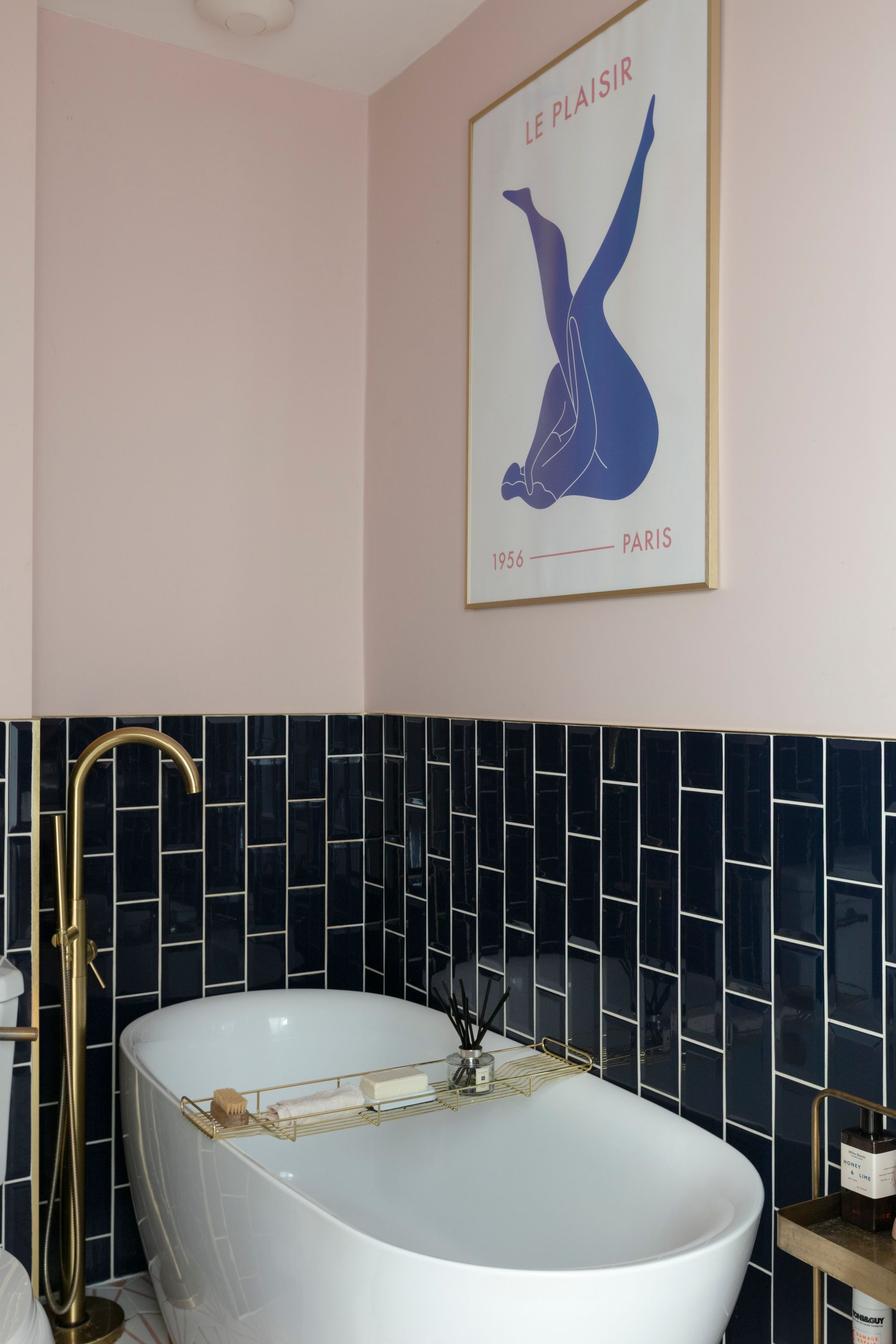 2 bed flat for sale in Poppleton Road, Upper Leytonstone, London, E11  - Property Image 12