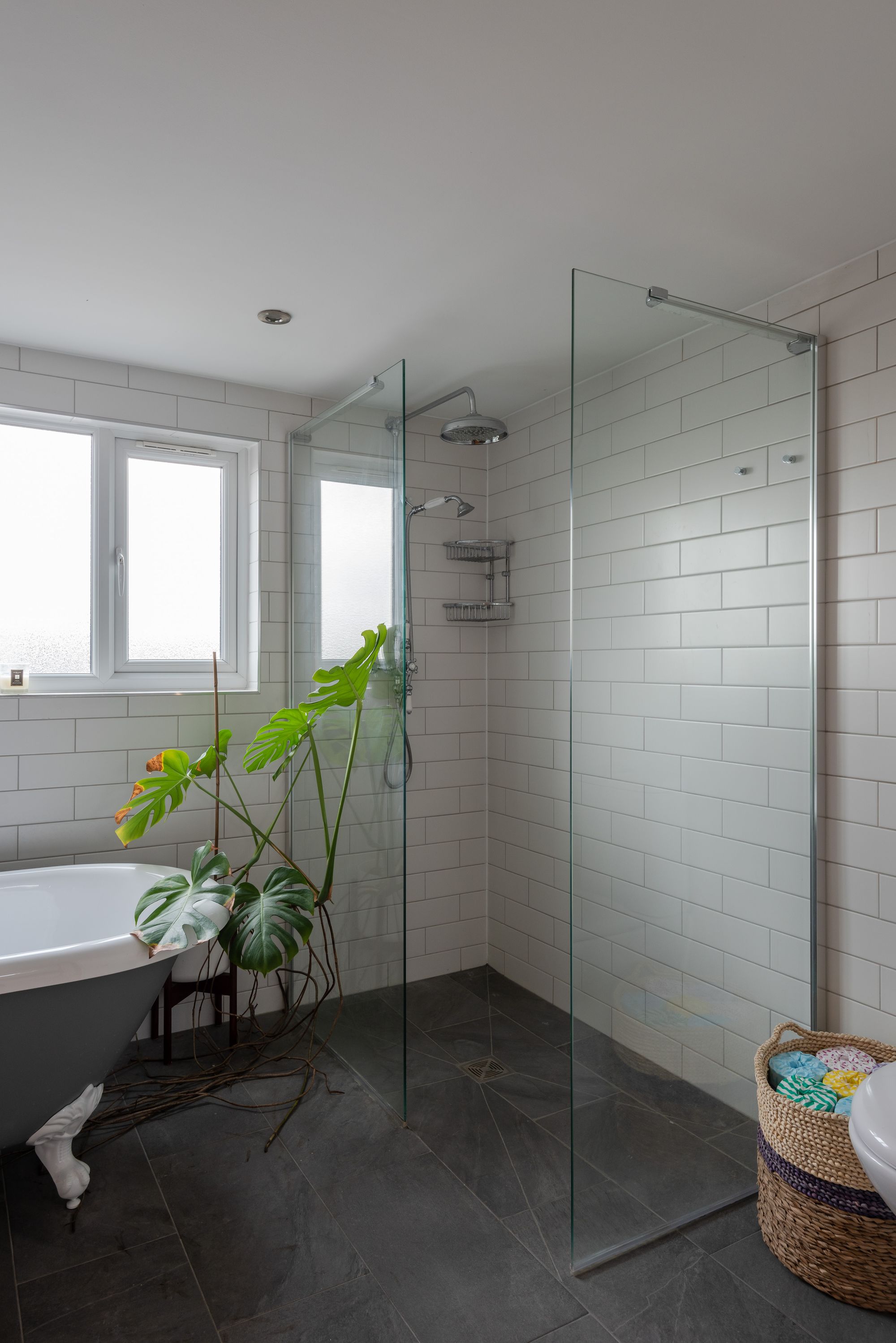 4 bed mid-terraced house for sale in Hampton Road, Leytonstone, London, E11  - Property Image 34