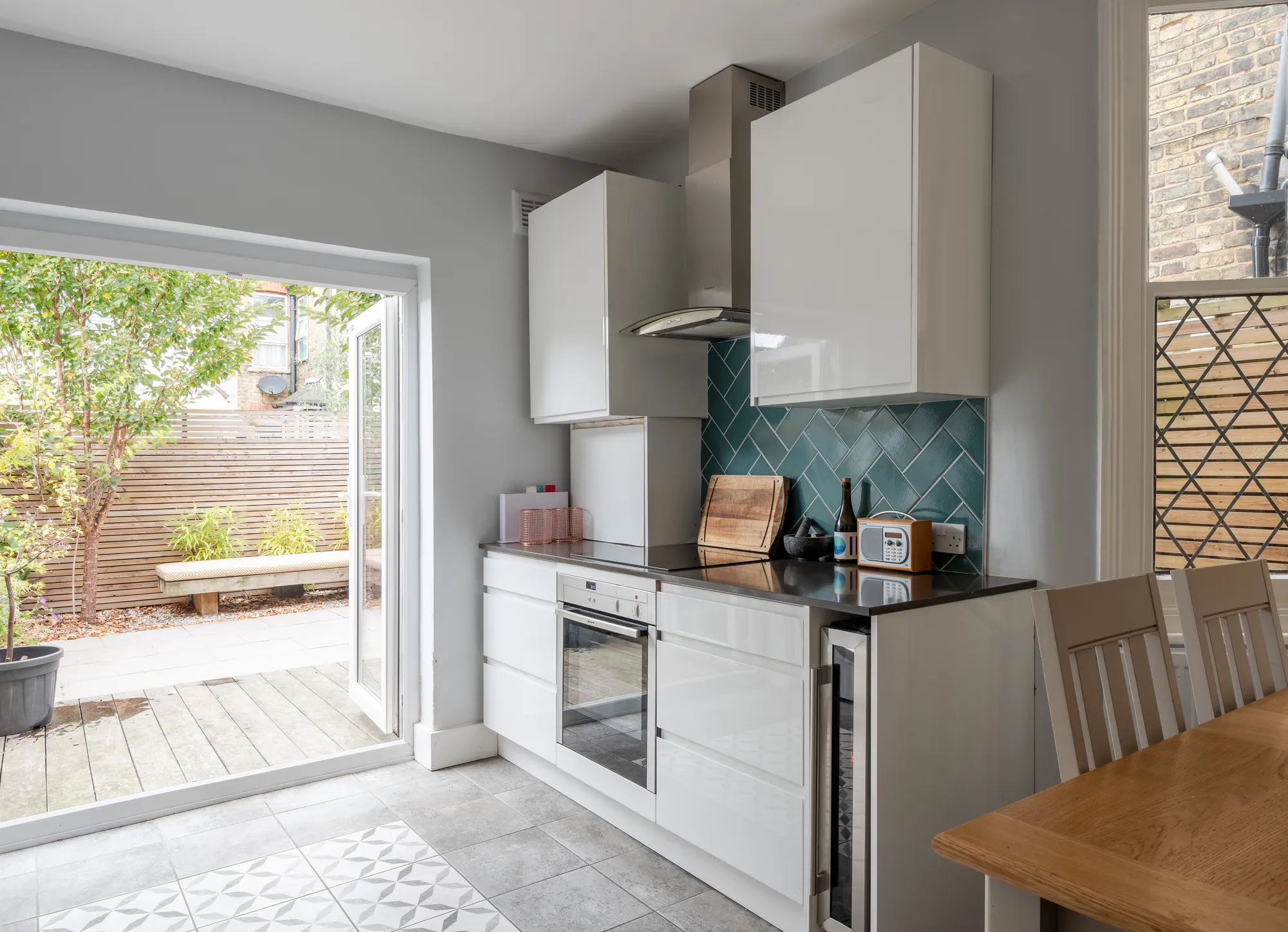 4 bed mid-terraced house for sale in Hampton Road, Leytonstone, London, E11  - Property Image 9