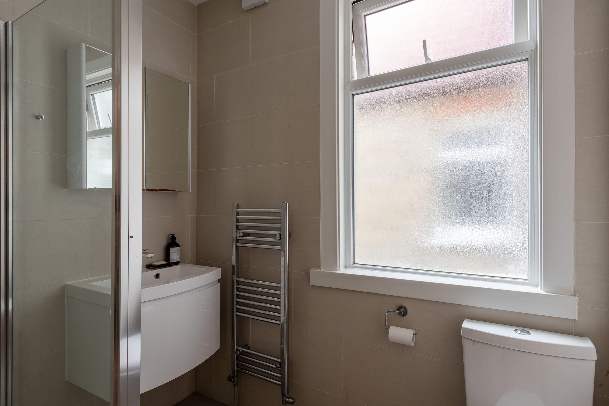 4 bed mid-terraced house for sale in Hampton Road, Leytonstone, London, E11  - Property Image 24