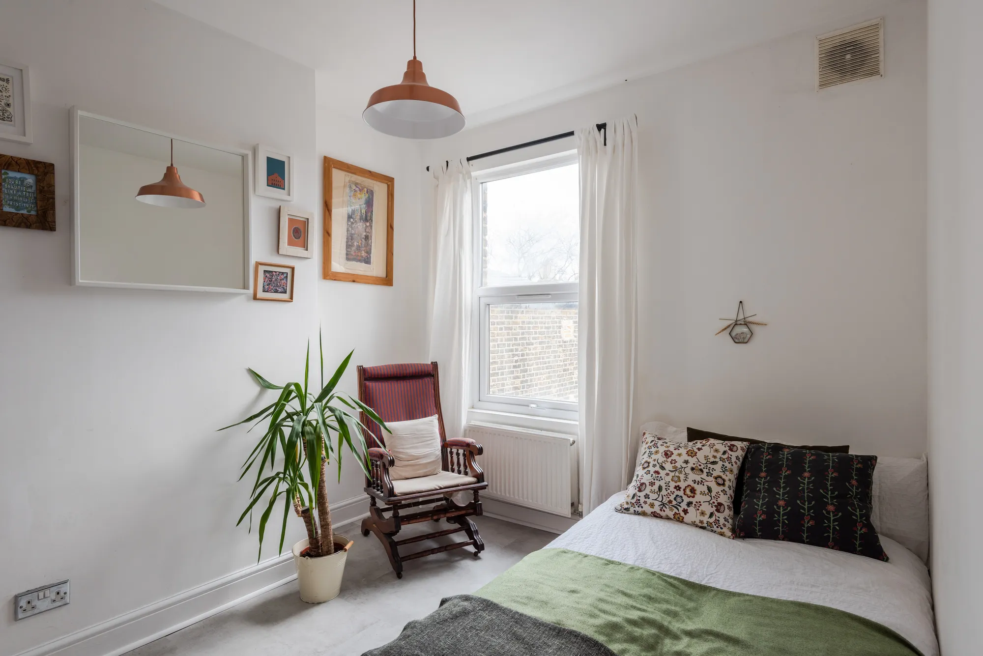 2 bed flat for sale in Millais Road, Leytonstone, London, E11  - Property Image 15