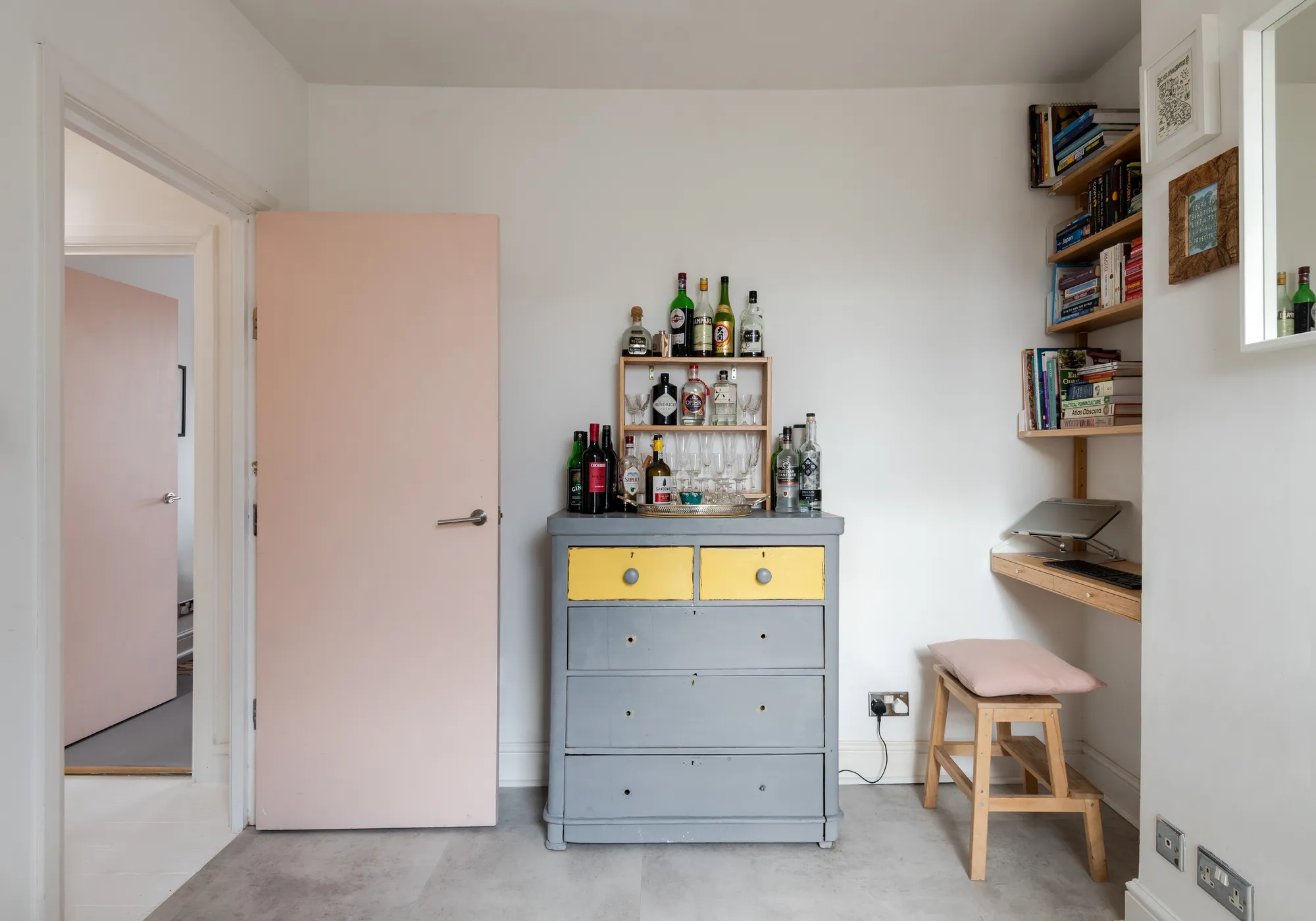 2 bed flat for sale in Millais Road, Leytonstone, London, E11  - Property Image 17