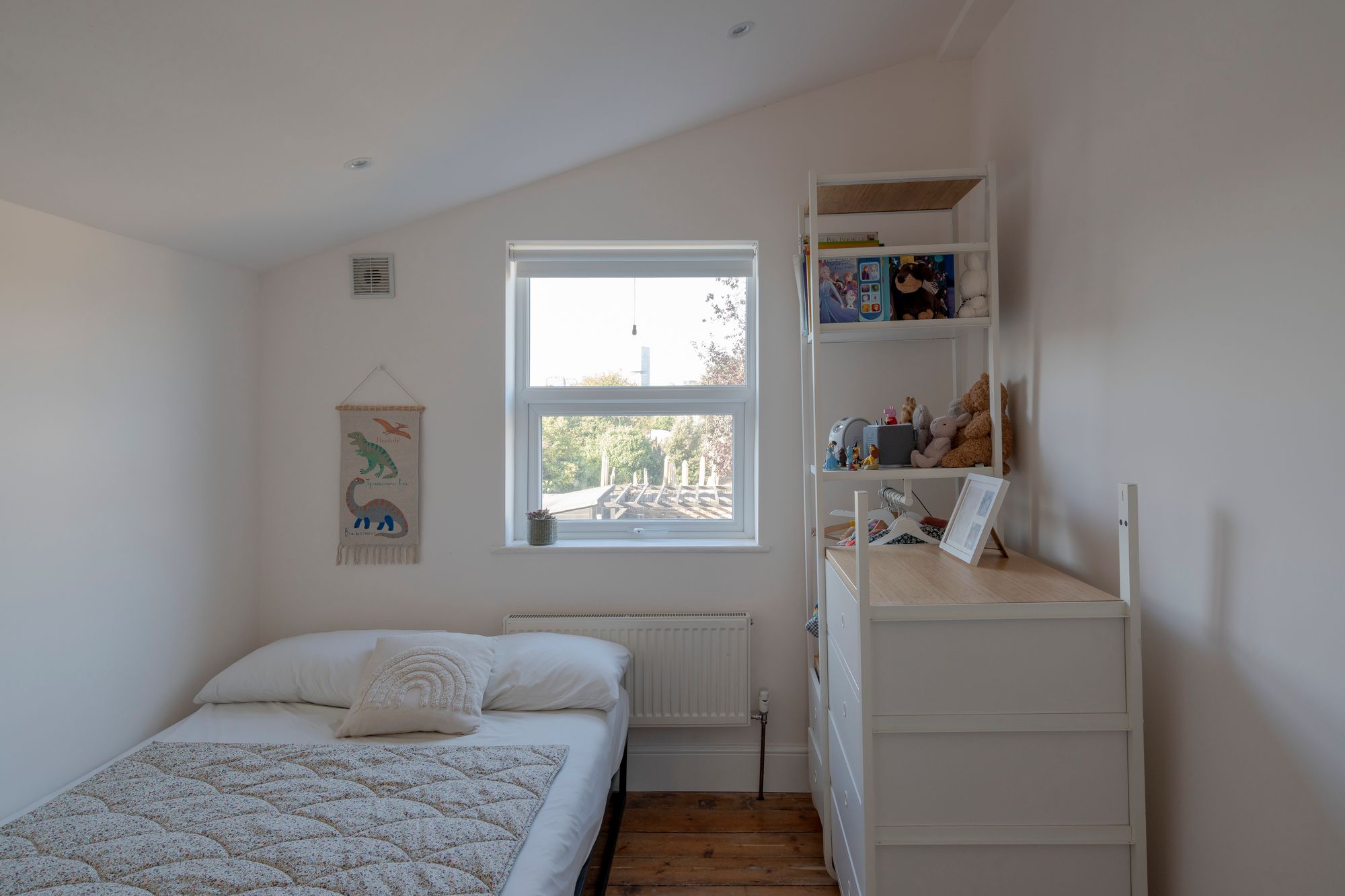 4 bed mid-terraced house for sale in Tavistock Road, Forest Gate, London, E7  - Property Image 27
