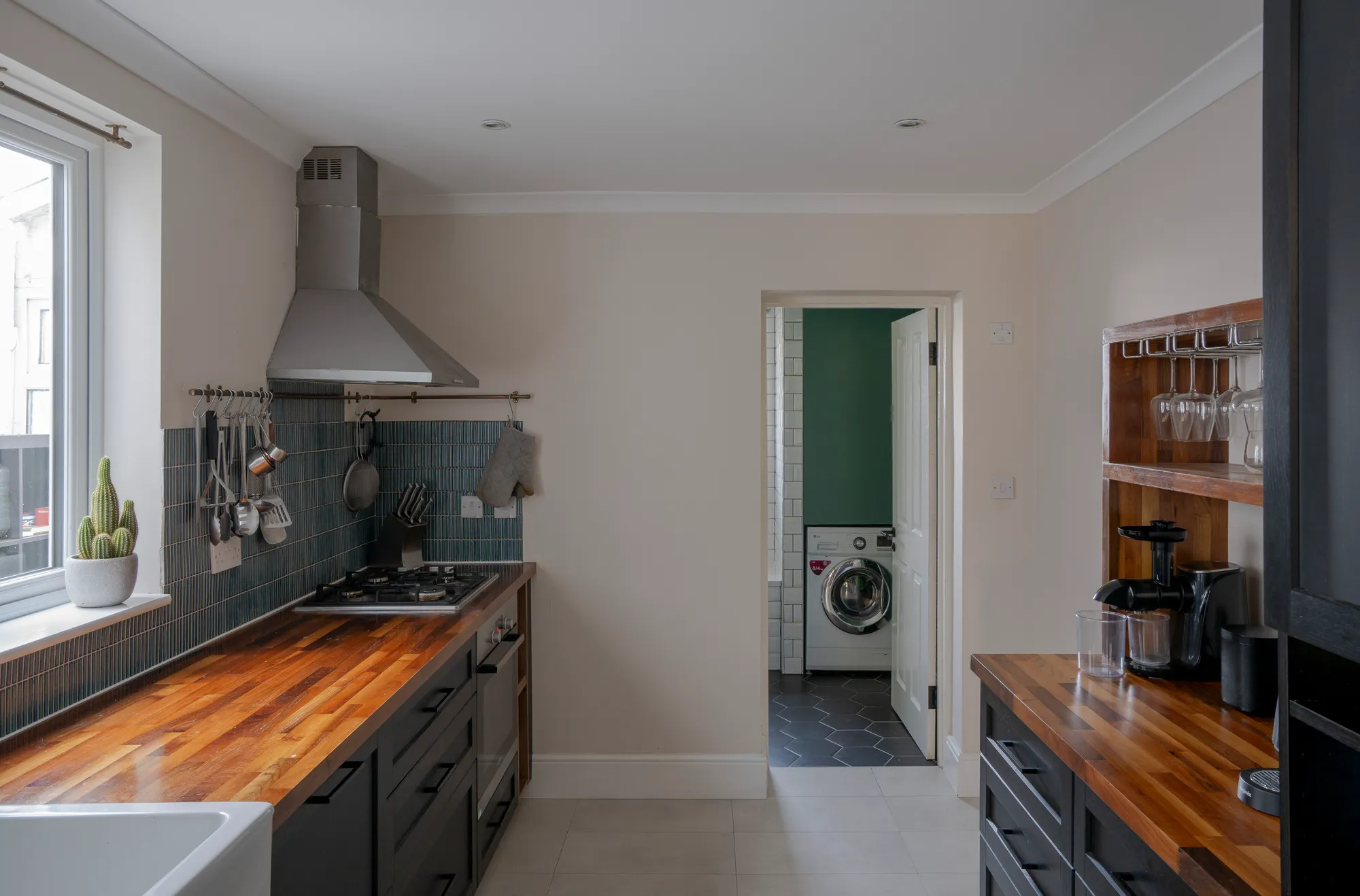 4 bed mid-terraced house for sale in Tavistock Road, Forest Gate, London, E7  - Property Image 10