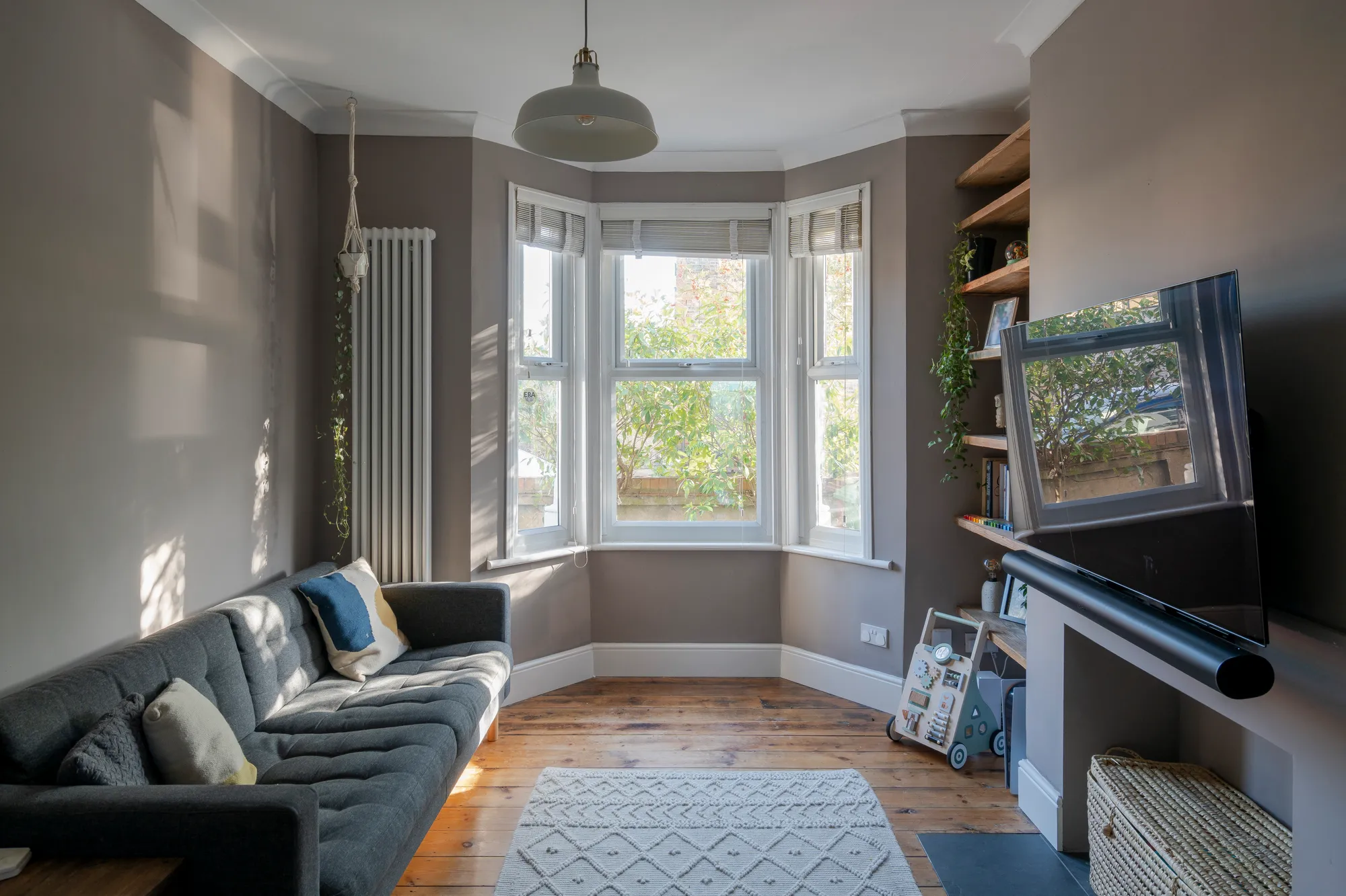 4 bed mid-terraced house for sale in Tavistock Road, Forest Gate, London, E7  - Property Image 2