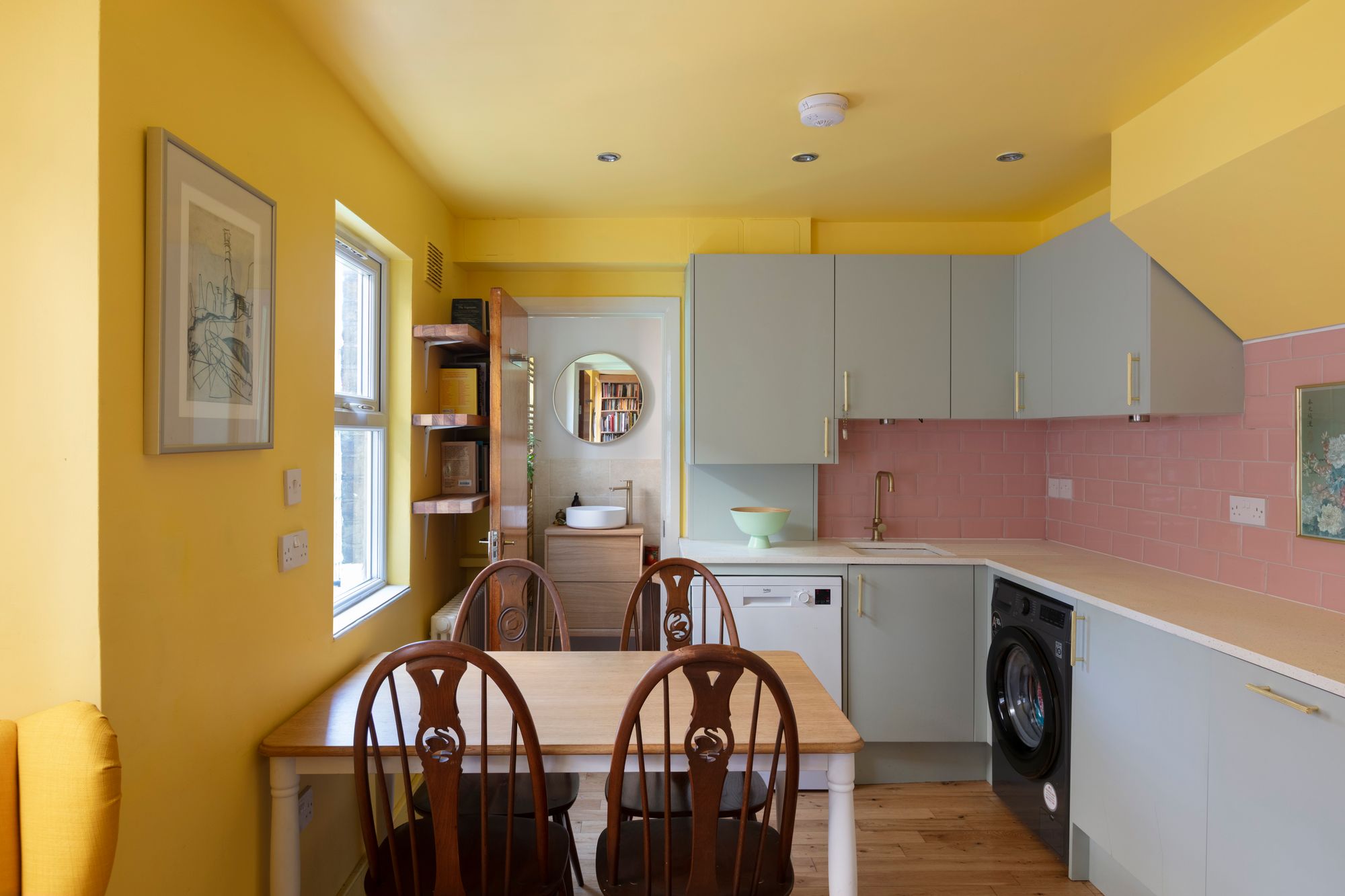 2 bed flat for sale in Millais Road, Leytonstone, London, E11  - Property Image 3