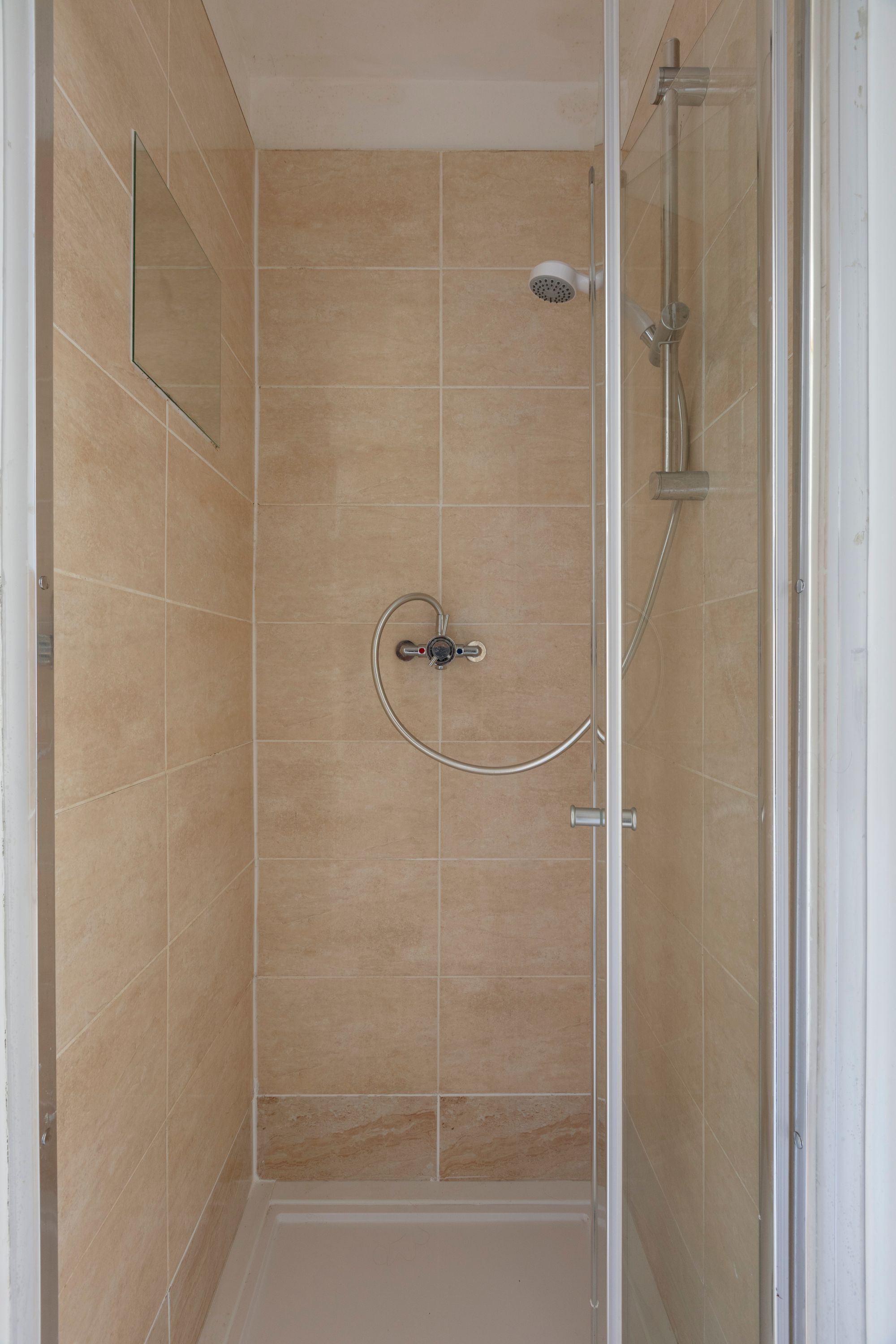 2 bed flat for sale in Millais Road, Leytonstone, London, E11  - Property Image 25