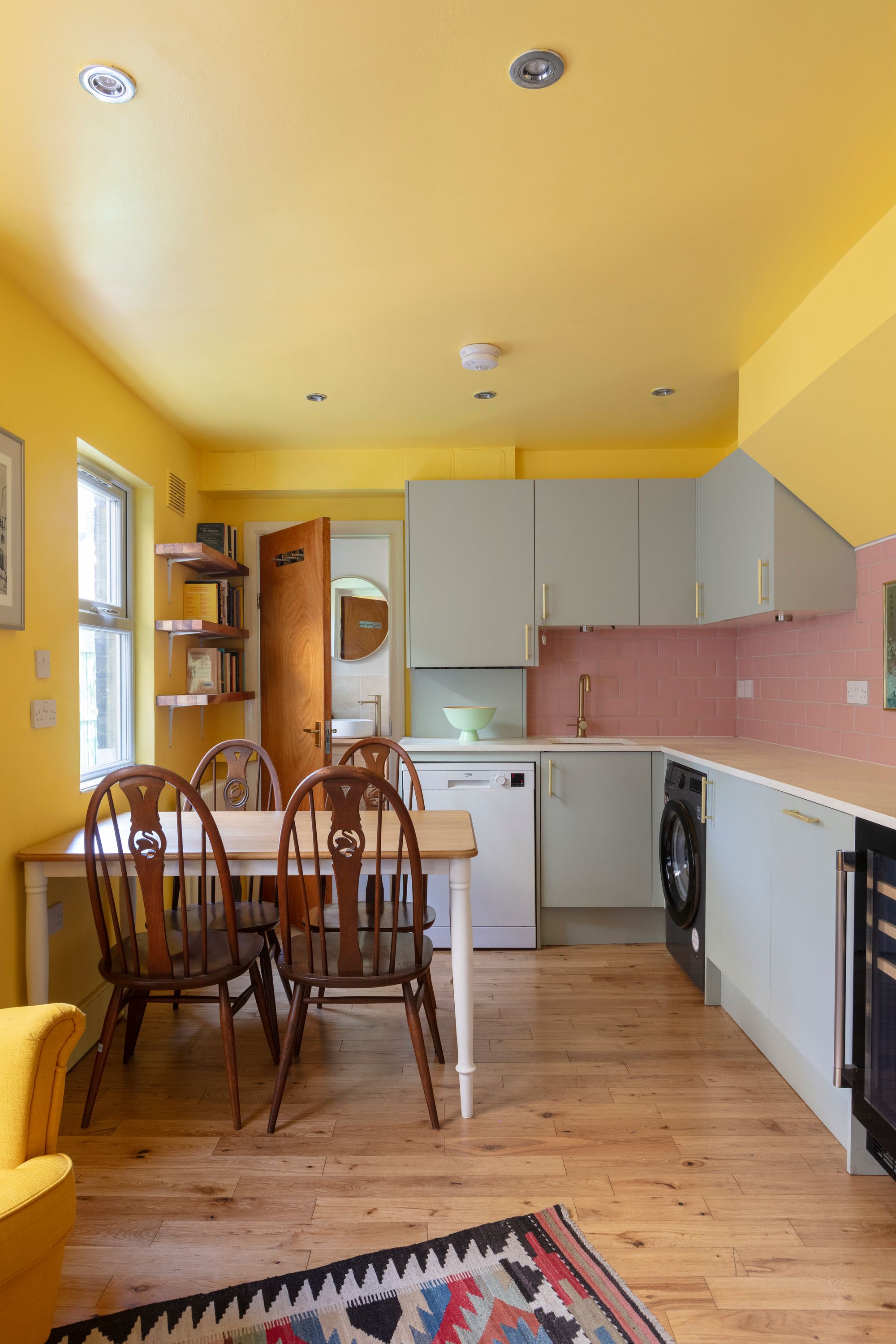 2 bed flat for sale in Millais Road, Leytonstone, London, E11  - Property Image 4