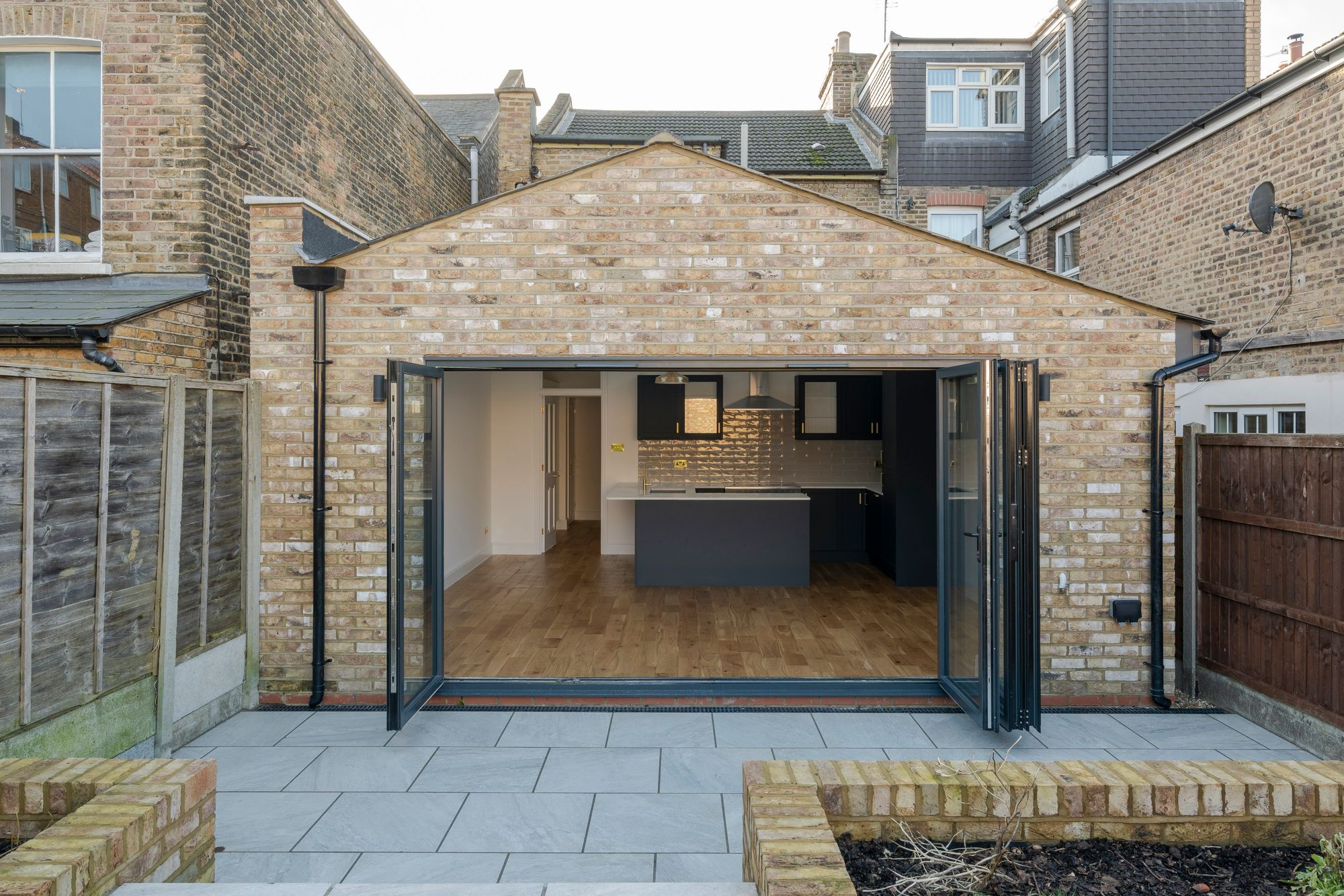 3 bed ground floor flat for sale in Barclay Road, Bushwood, London, E11  - Property Image 31