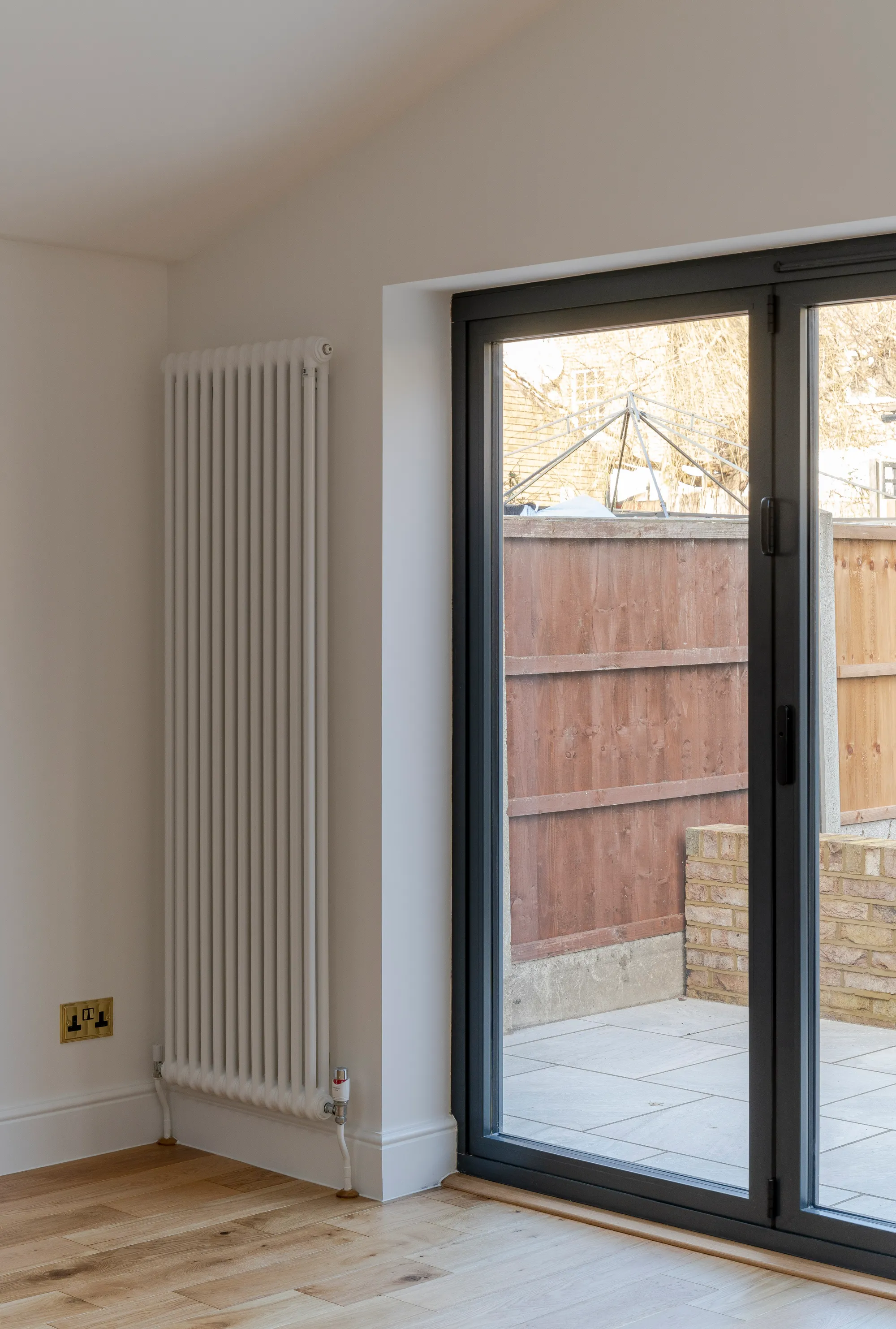 3 bed ground floor flat for sale in Barclay Road, Bushwood, London, E11  - Property Image 11