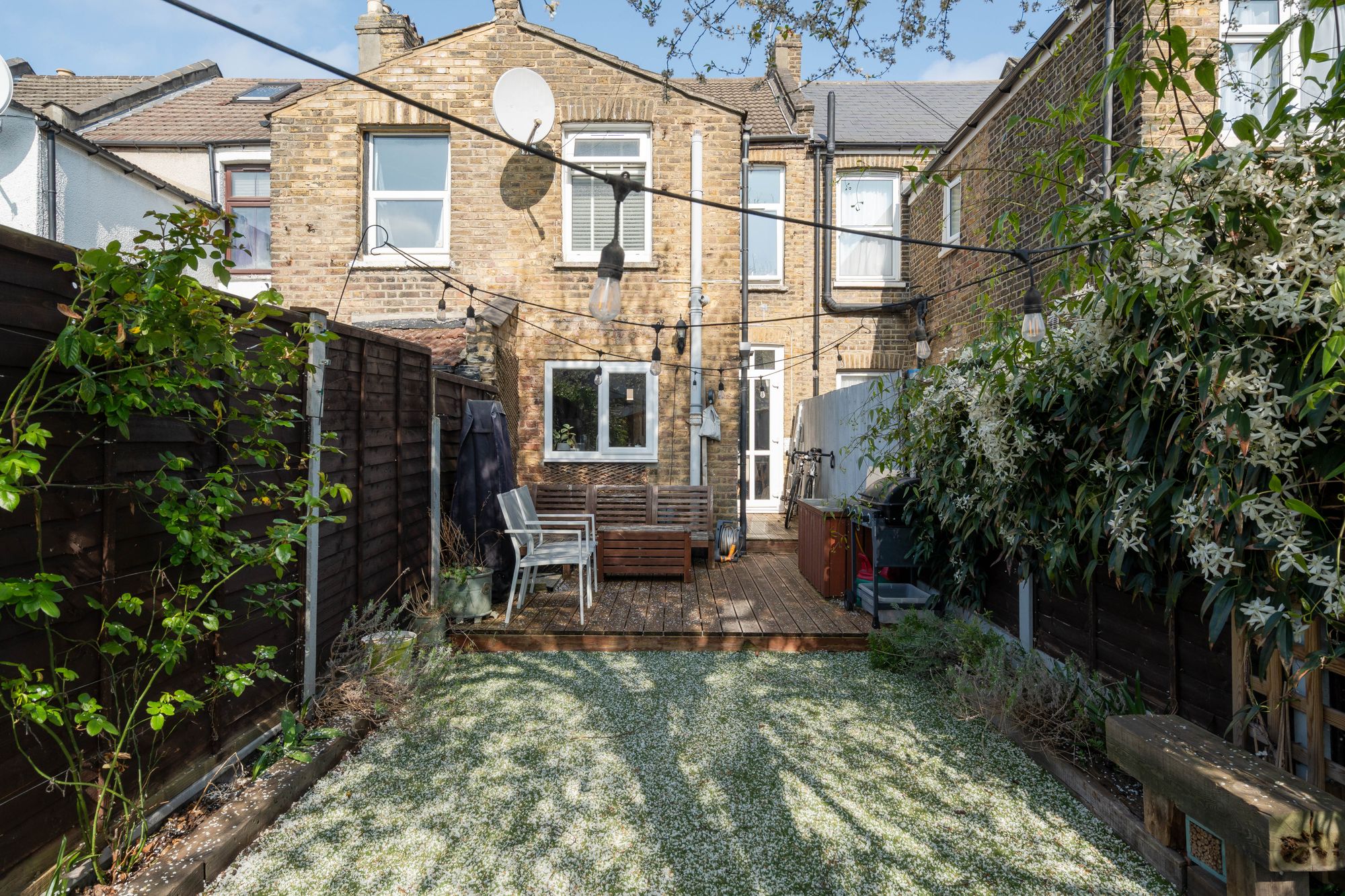 2 bed terraced house for sale in Trevelyan Road, Stratford, London, E15  - Property Image 23