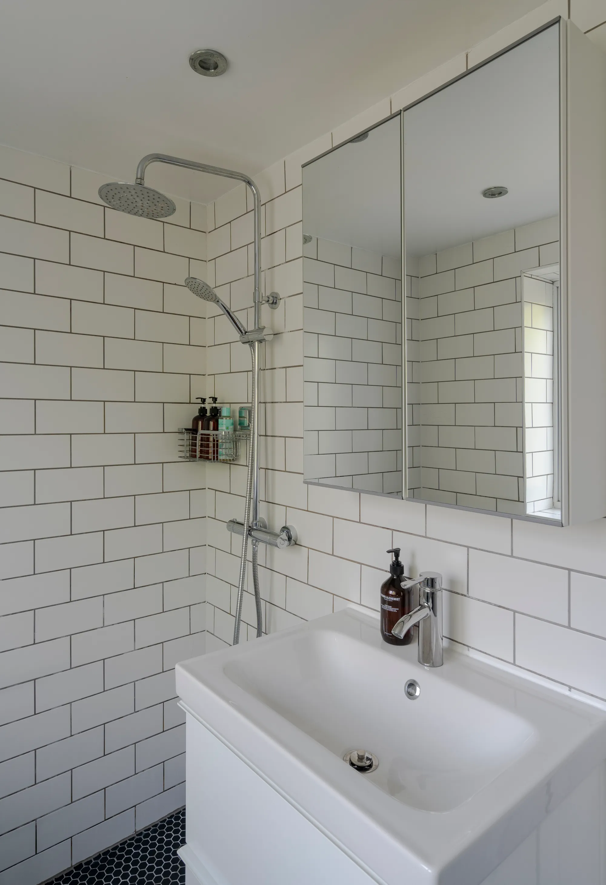 2 bed mid-terraced house for sale in Oakdale Road, Leytonstone, London, E11  - Property Image 13