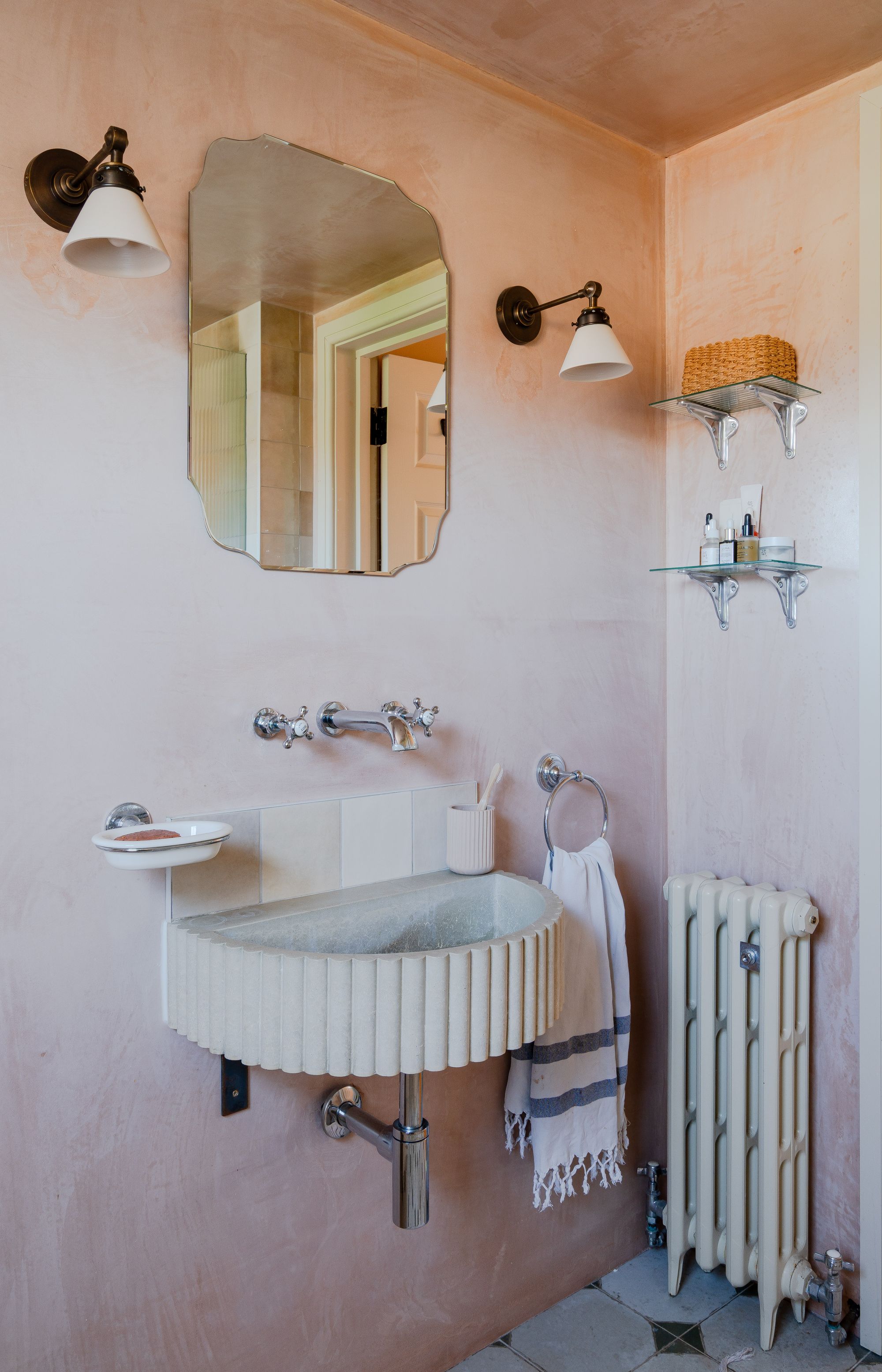 3 bed mid-terraced house for sale in Burchell Road, Leyton, London, E10  - Property Image 41