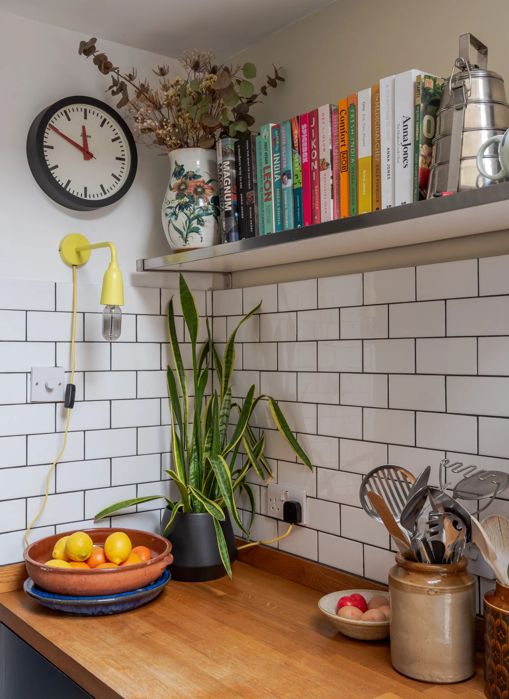 3 bed mid-terraced house for sale in Copeland Road, Walthamstow, London, E17  - Property Image 15