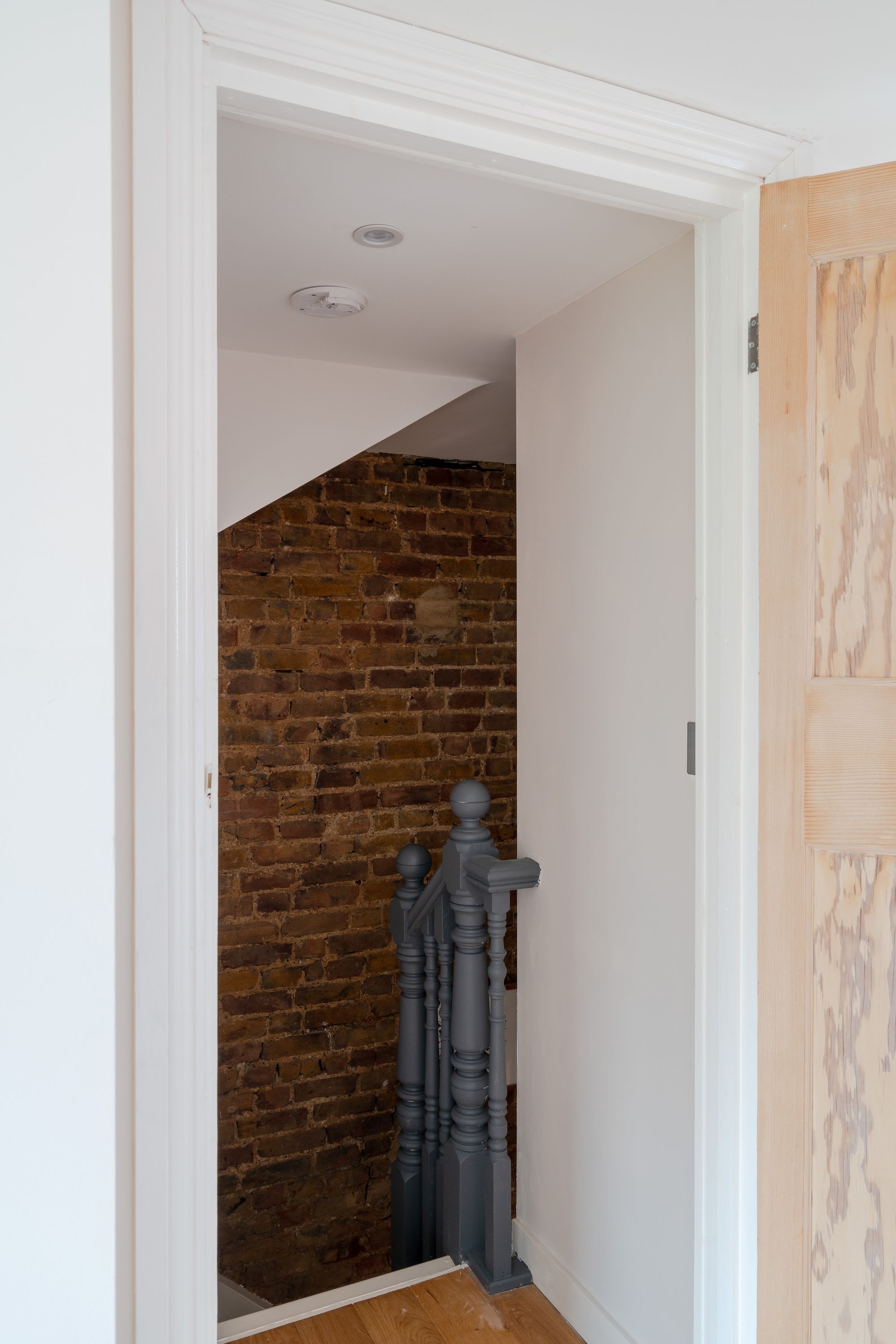 4 bed semi-detached house for sale in Woodlands Avenue, Aldersbrook, London, E11  - Property Image 39