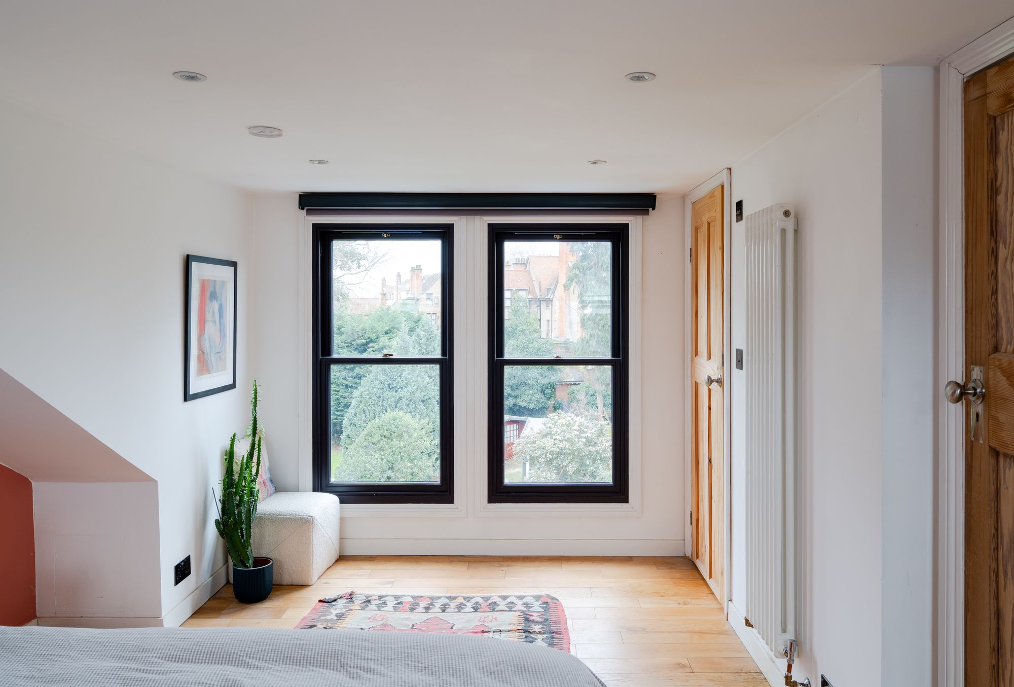 4 bed semi-detached house for sale in Woodlands Avenue, Aldersbrook, London, E11  - Property Image 32