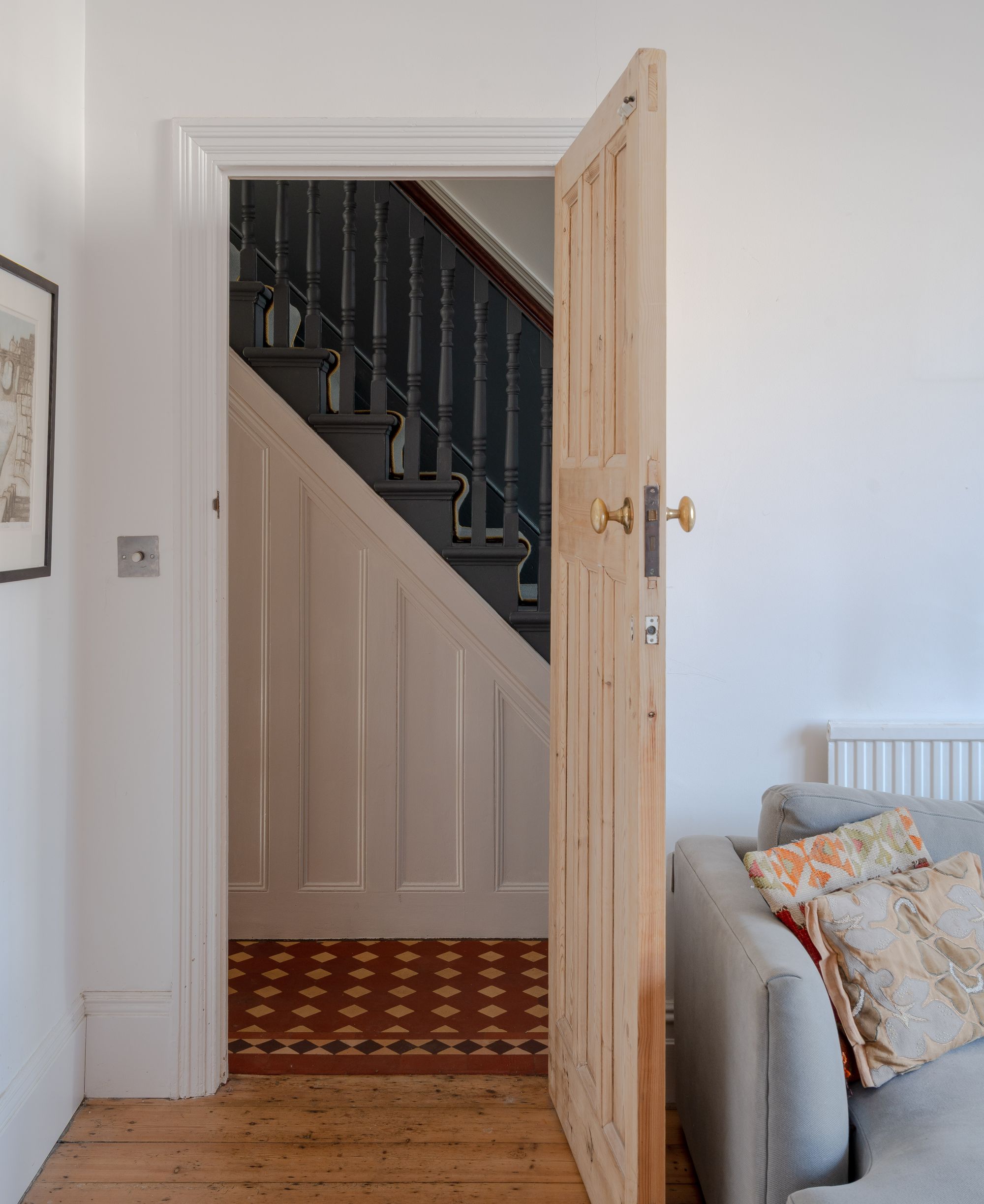 4 bed semi-detached house for sale in Woodlands Avenue, Aldersbrook, London, E11  - Property Image 8