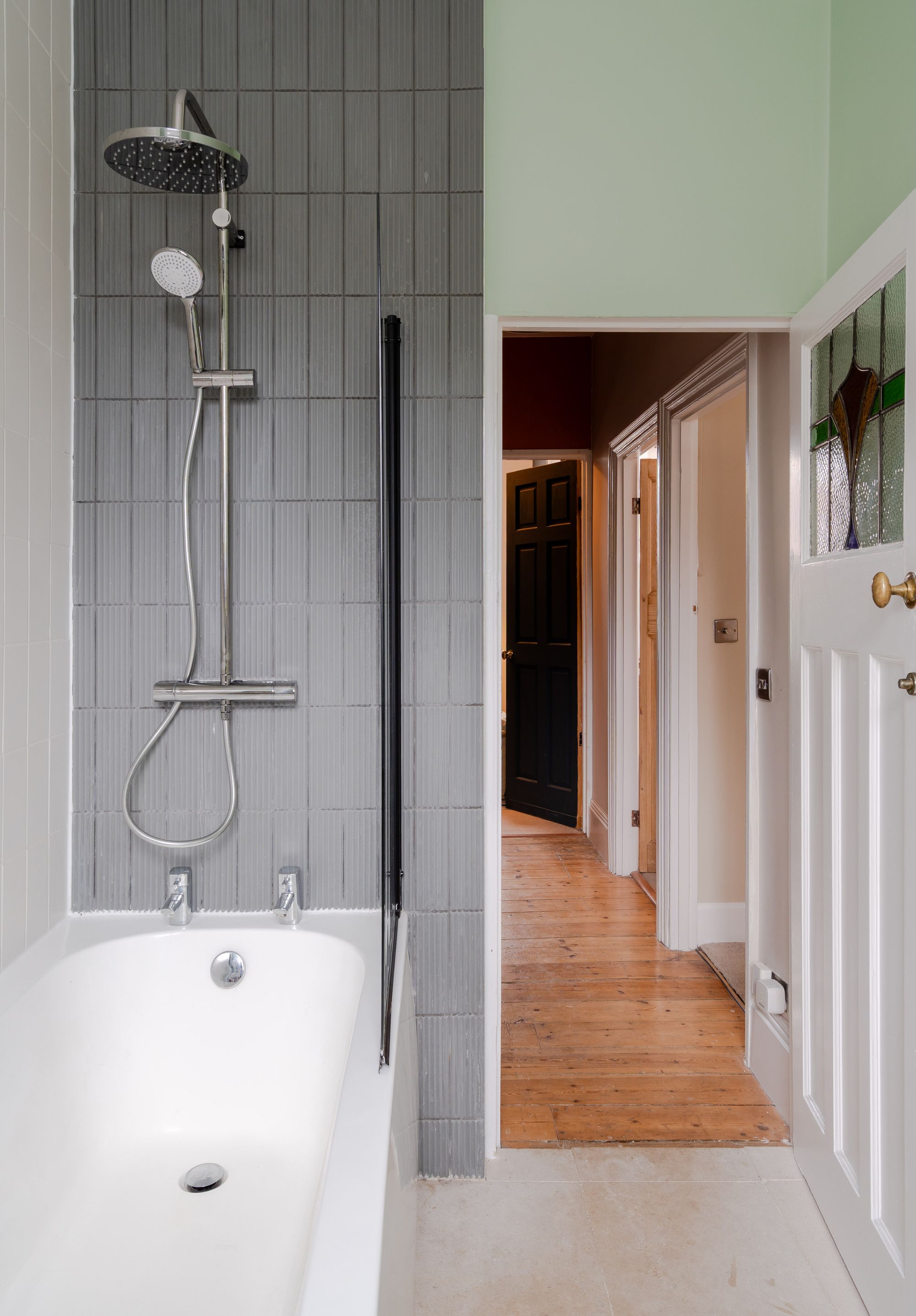 4 bed semi-detached house for sale in Woodlands Avenue, Aldersbrook, London, E11  - Property Image 31