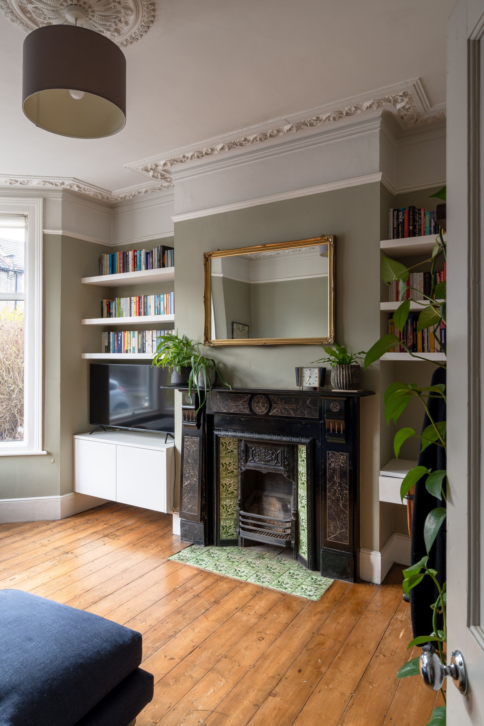 2 bed flat for sale in Leybourne Road, Bushwood, London, E11 - Property Image 3