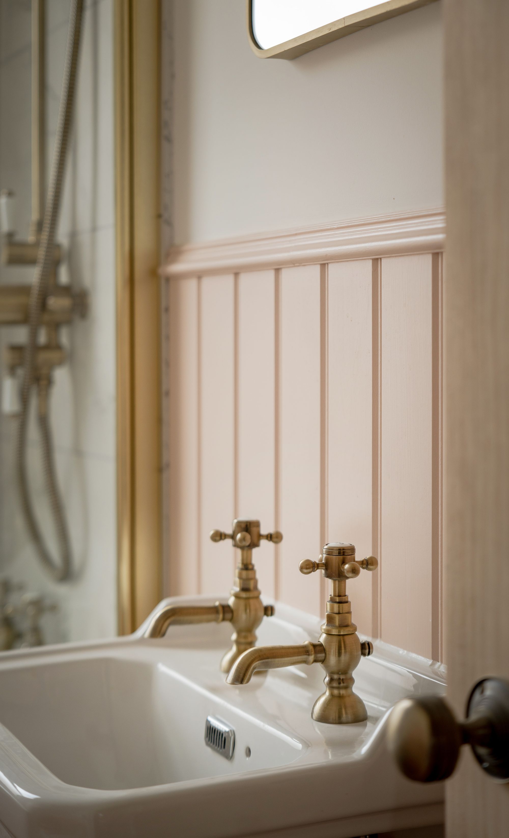 4 bed mid-terraced house for sale in Morley Road, Leyton, London, E10  - Property Image 34