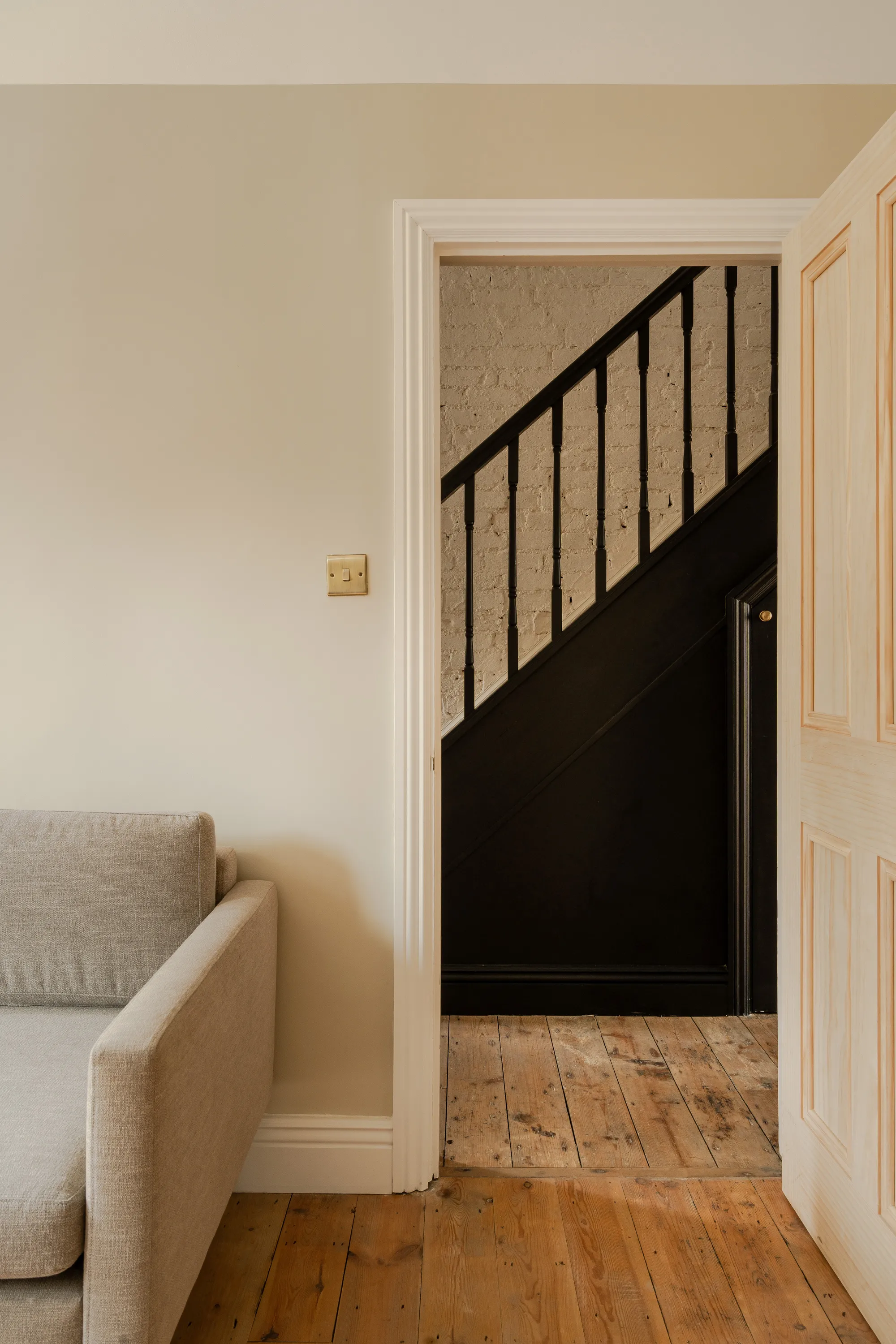 4 bed mid-terraced house for sale in Morley Road, Leyton, London, E10  - Property Image 8